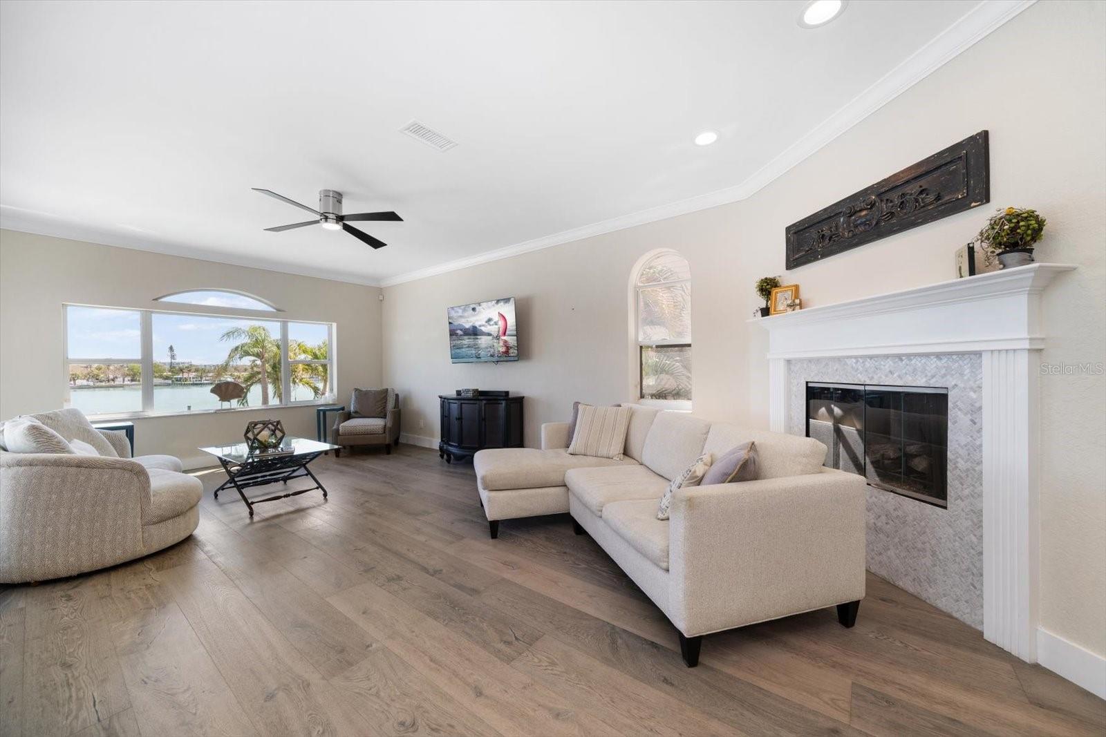 Image 15 of 55 For 8685 Bay Drive