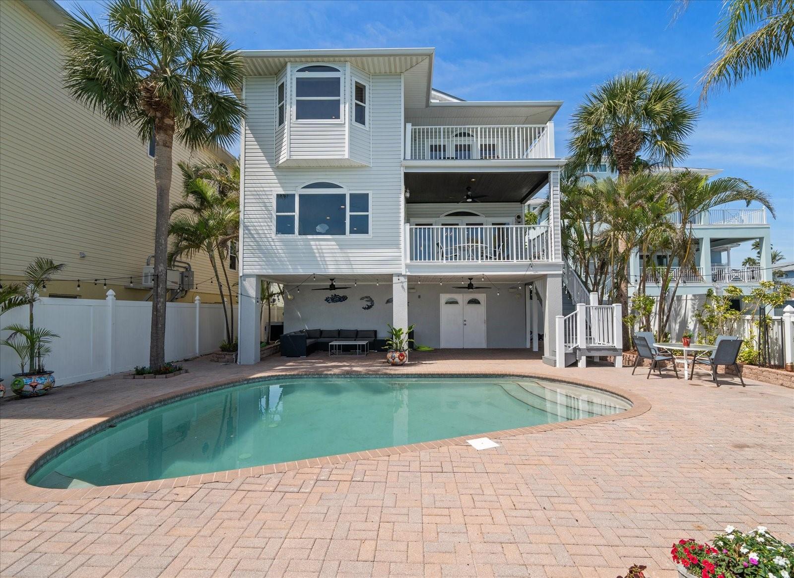 Image 5 of 55 For 8685 Bay Drive