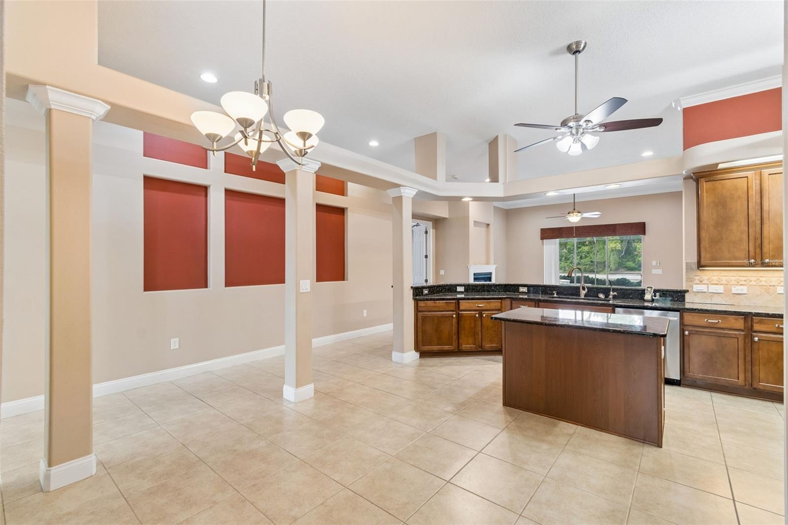 Listing photo id 10 for 3400 Marble Crest Drive