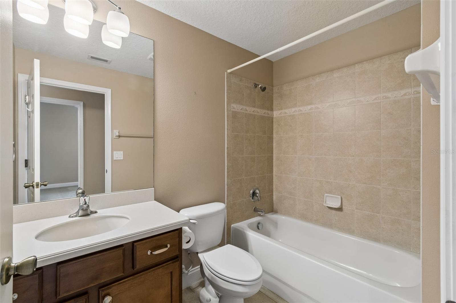 Listing photo id 27 for 3400 Marble Crest Drive
