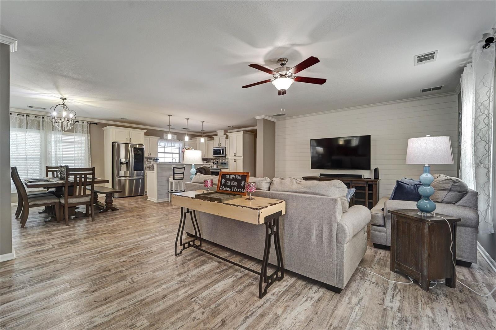 Image 18 of 43 For 6031 Kentucky Avenue