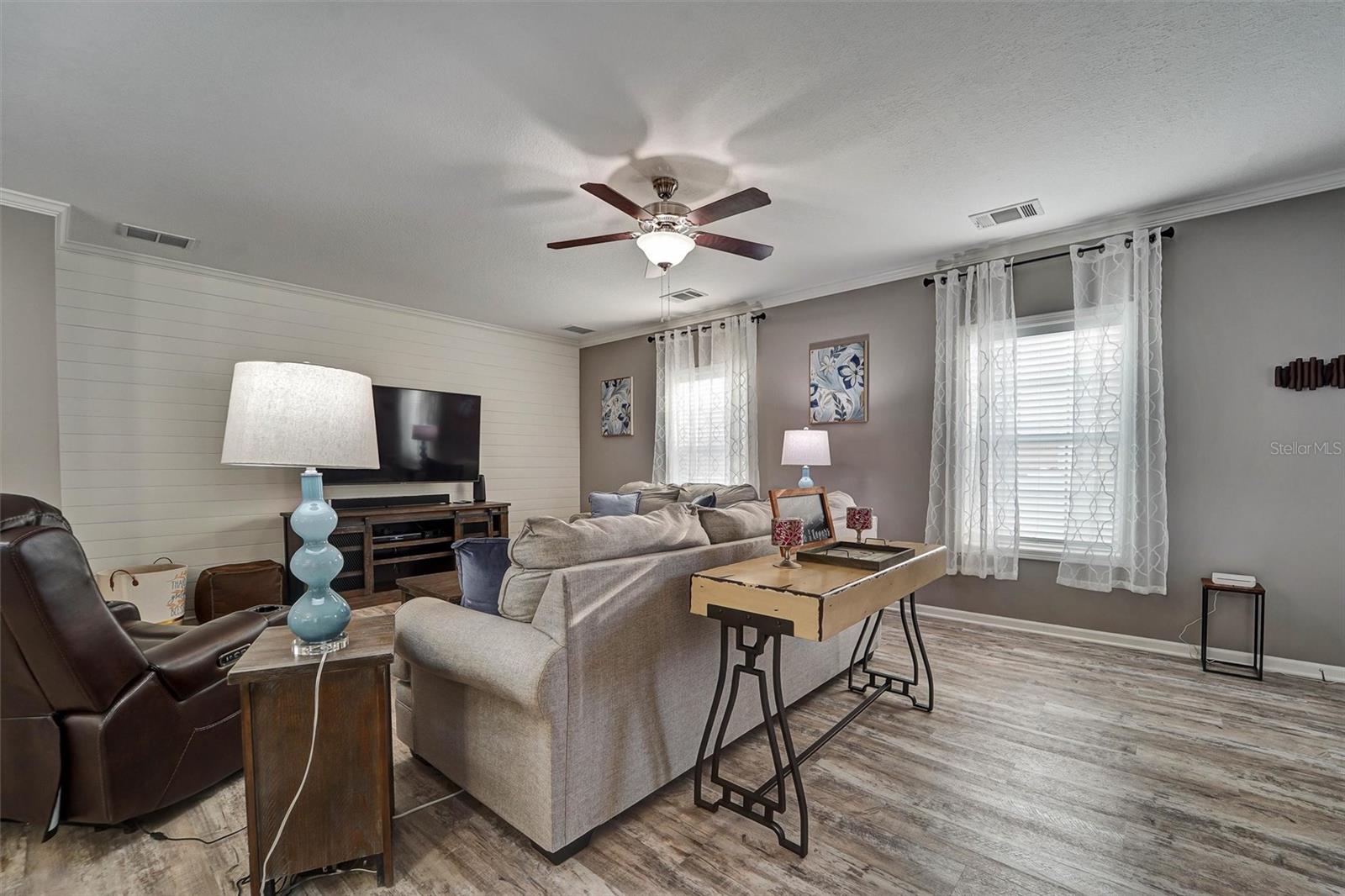 Image 20 of 43 For 6031 Kentucky Avenue