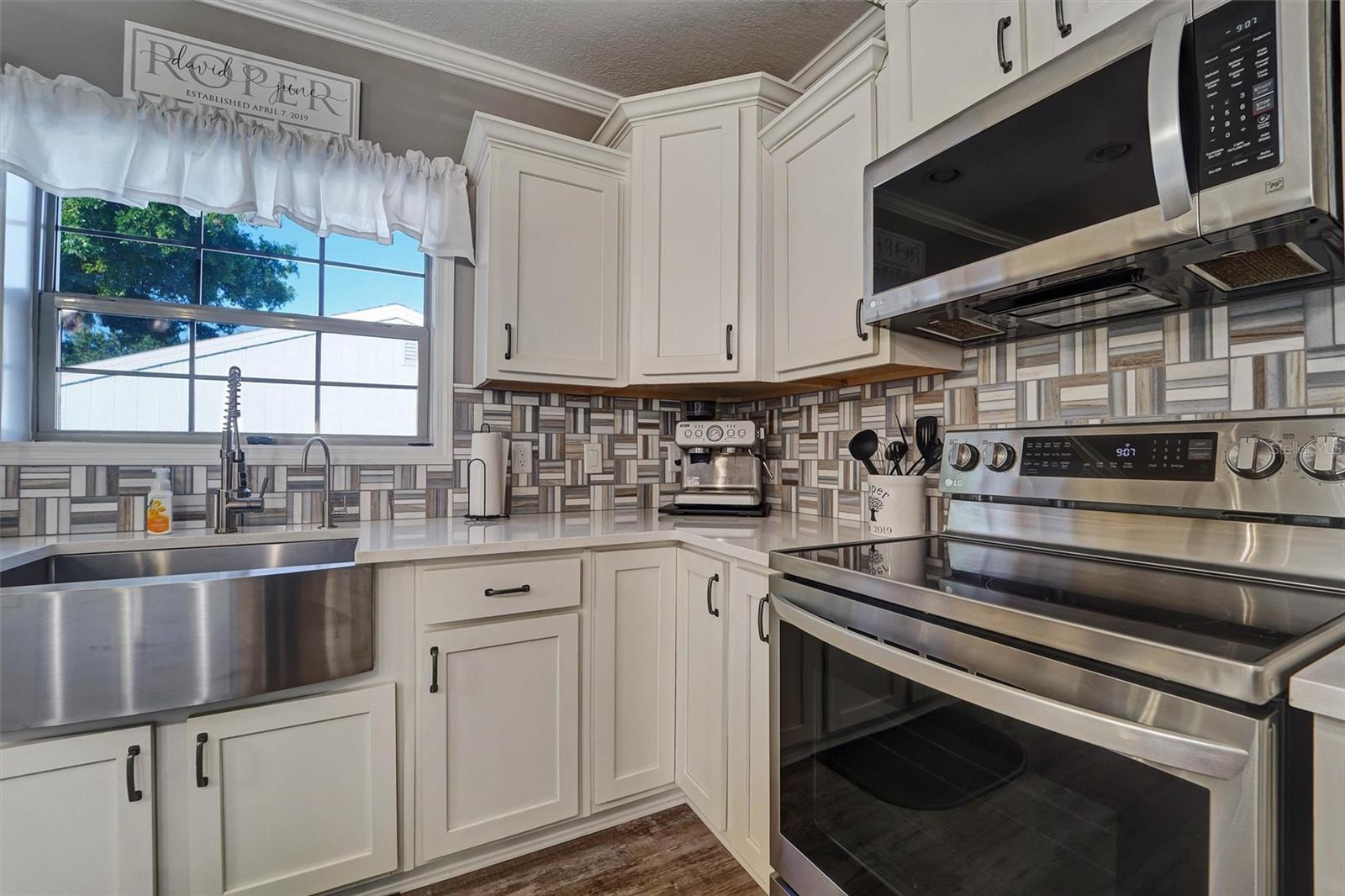 Image 22 of 43 For 6031 Kentucky Avenue