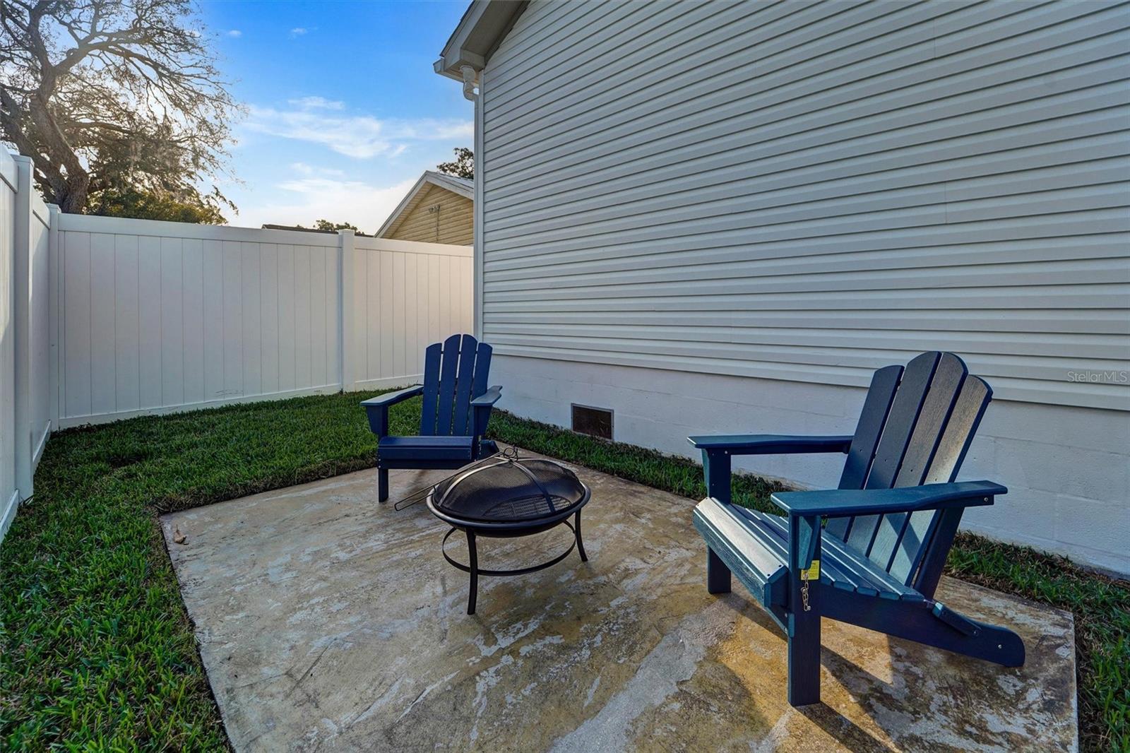 Image 32 of 43 For 6031 Kentucky Avenue