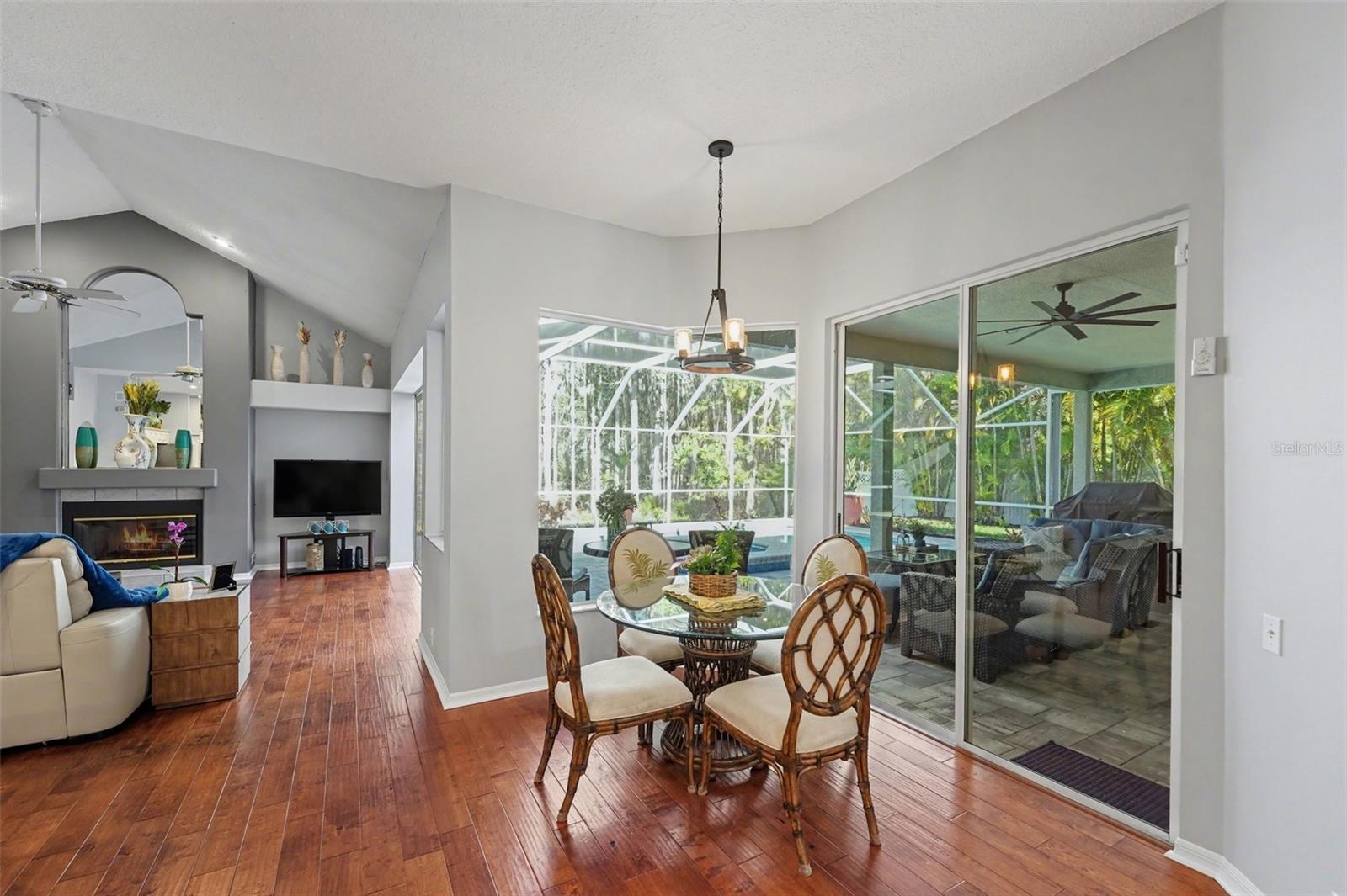 Image 11 of 46 For 4491 Fallbrook Boulevard