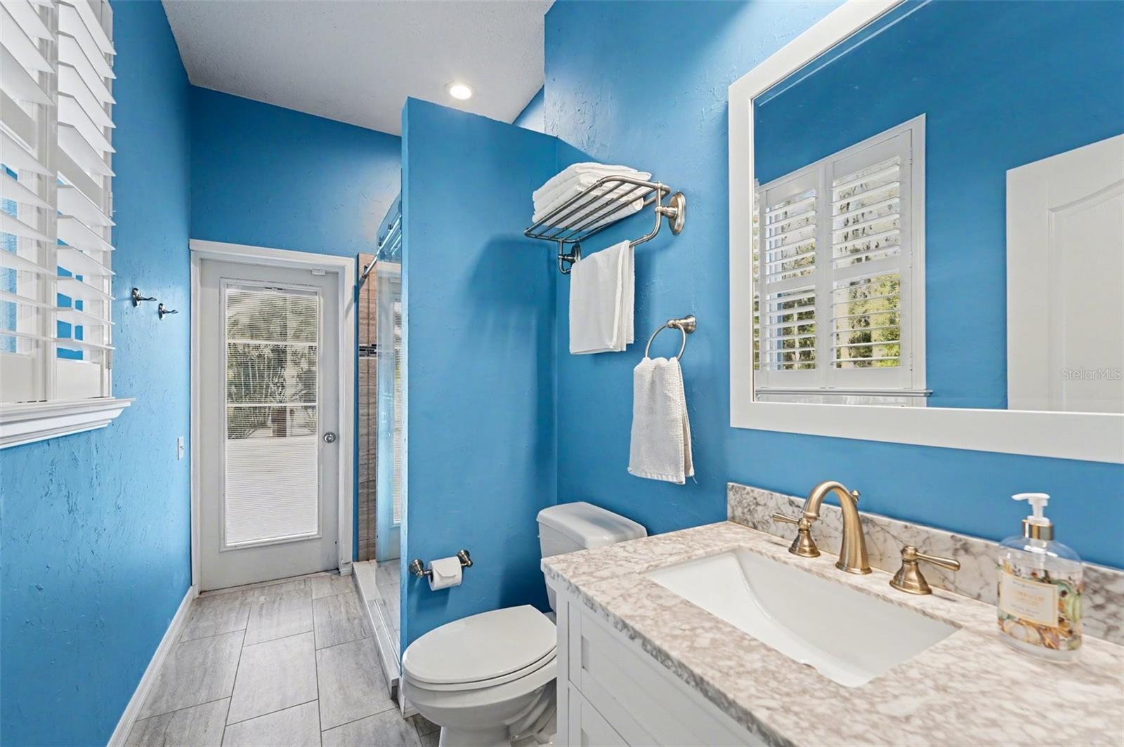 Image 27 of 46 For 4491 Fallbrook Boulevard