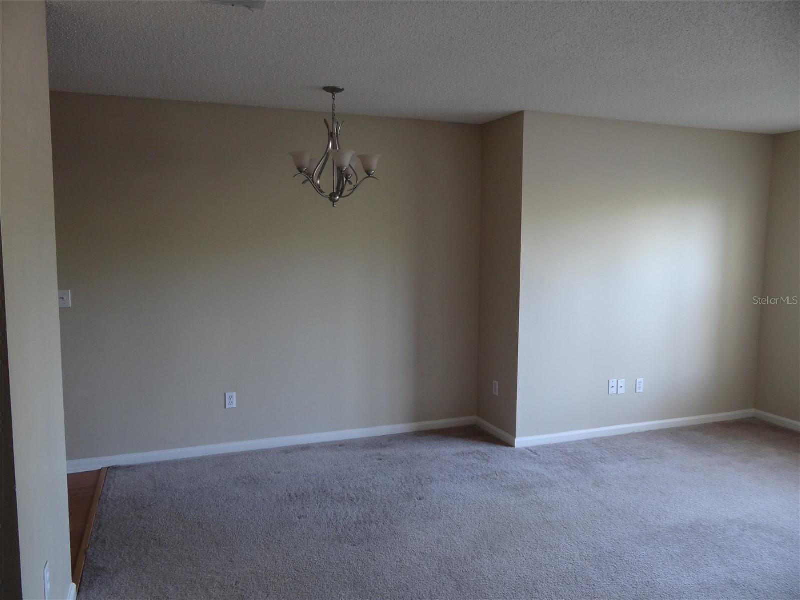 Image 5 of 21 For 11901 4th Street N 1101