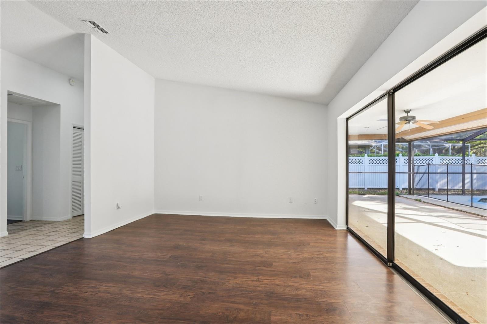 Image 16 of 90 For 17922 Clear Lake Drive