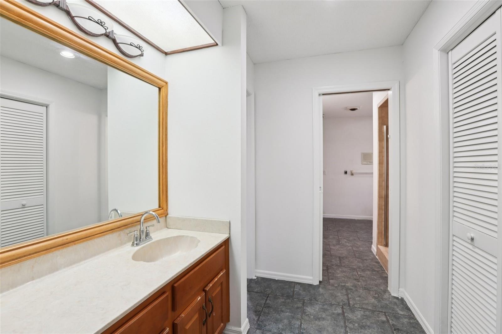 Image 22 of 90 For 17922 Clear Lake Drive