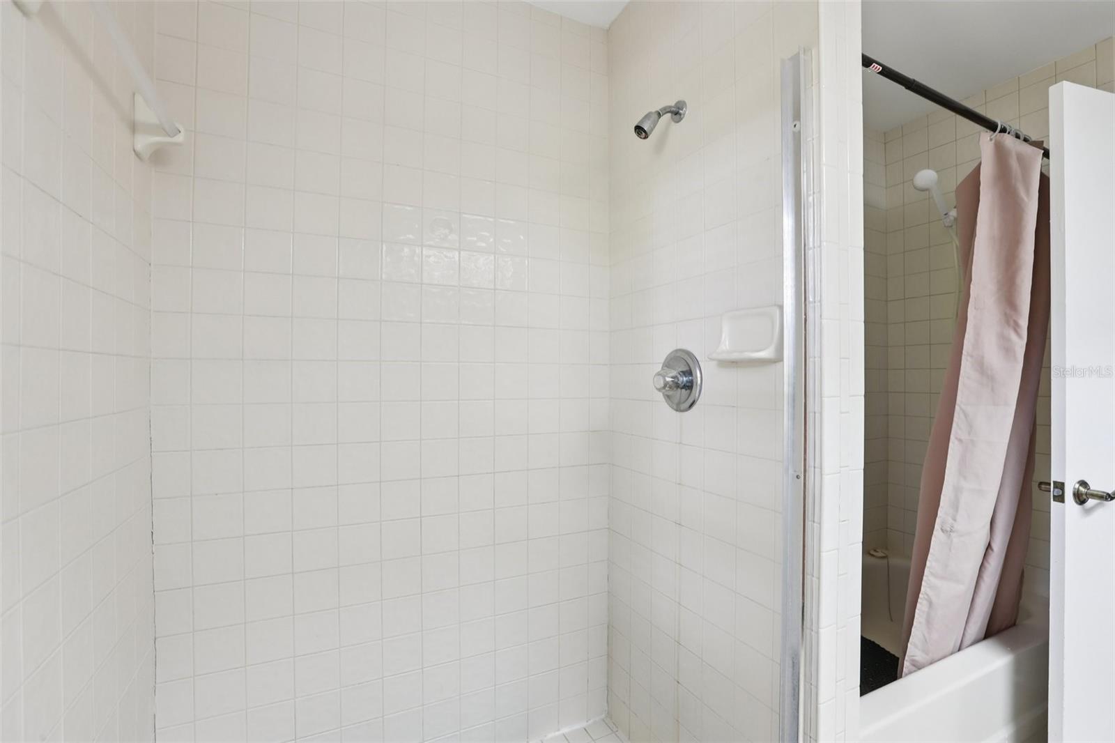 Image 46 of 90 For 17922 Clear Lake Drive