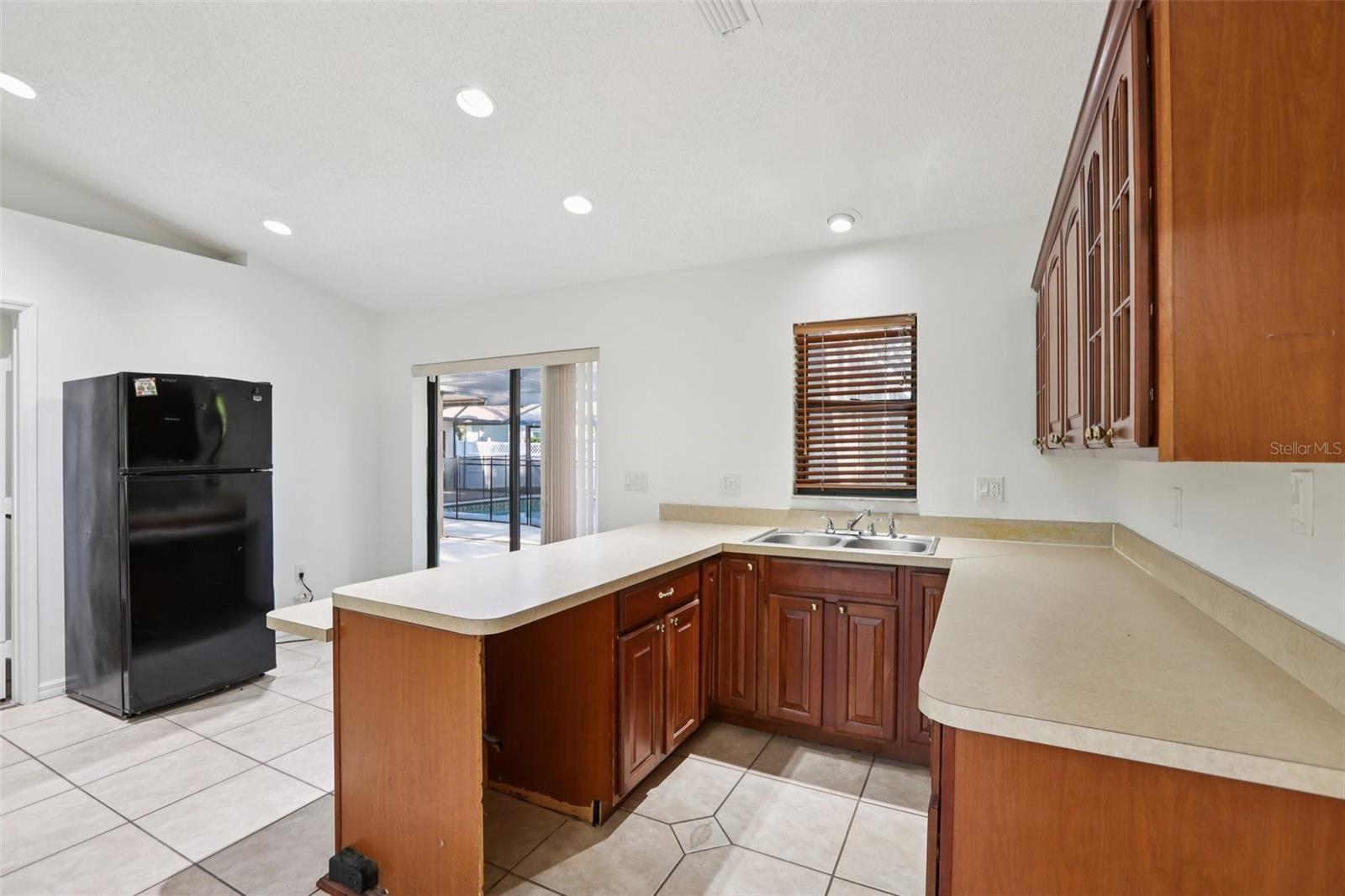 Image 57 of 90 For 17922 Clear Lake Drive