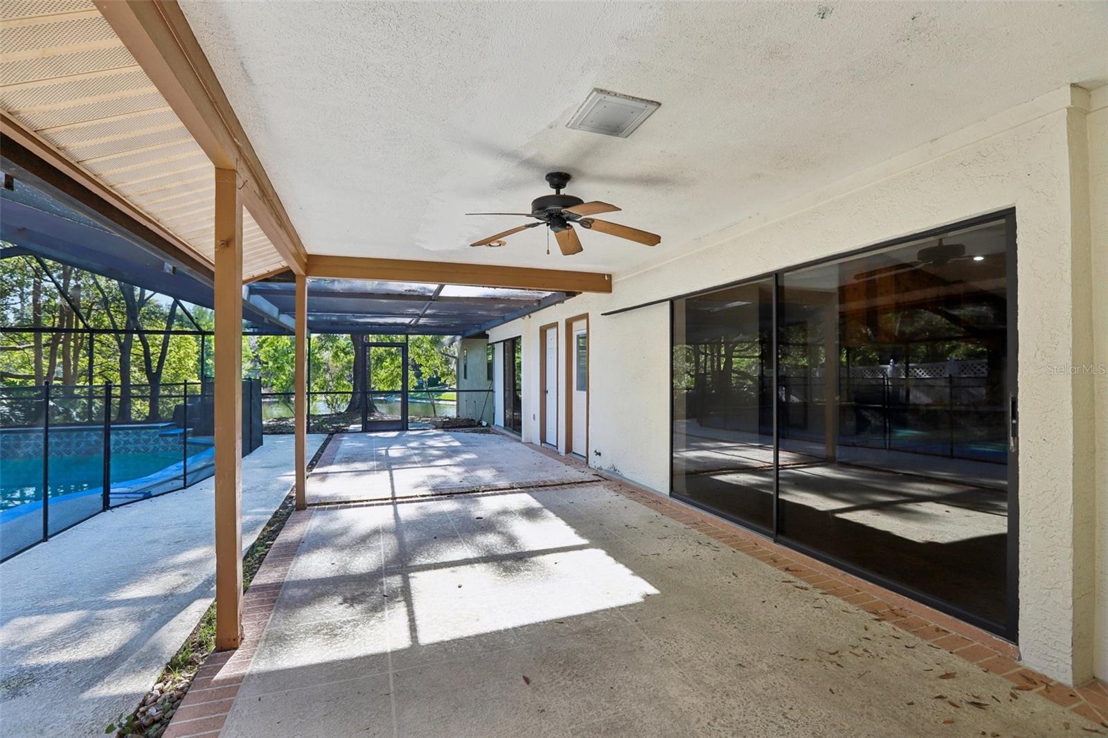 Image 67 of 90 For 17922 Clear Lake Drive