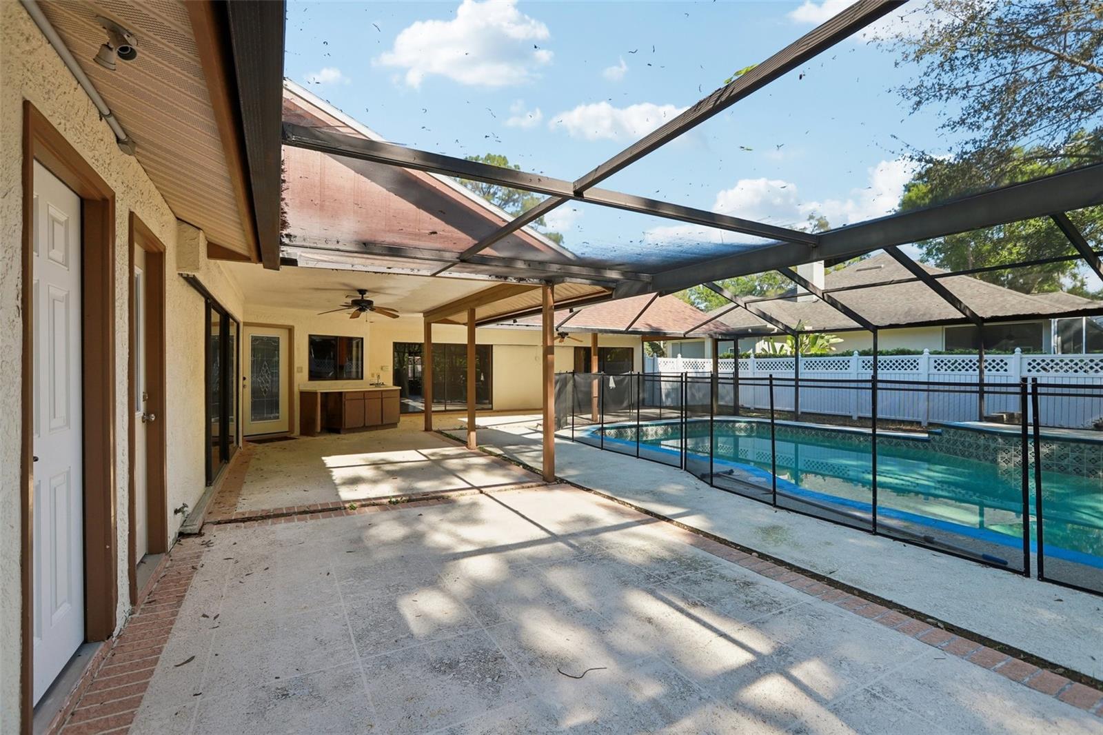 Image 69 of 90 For 17922 Clear Lake Drive