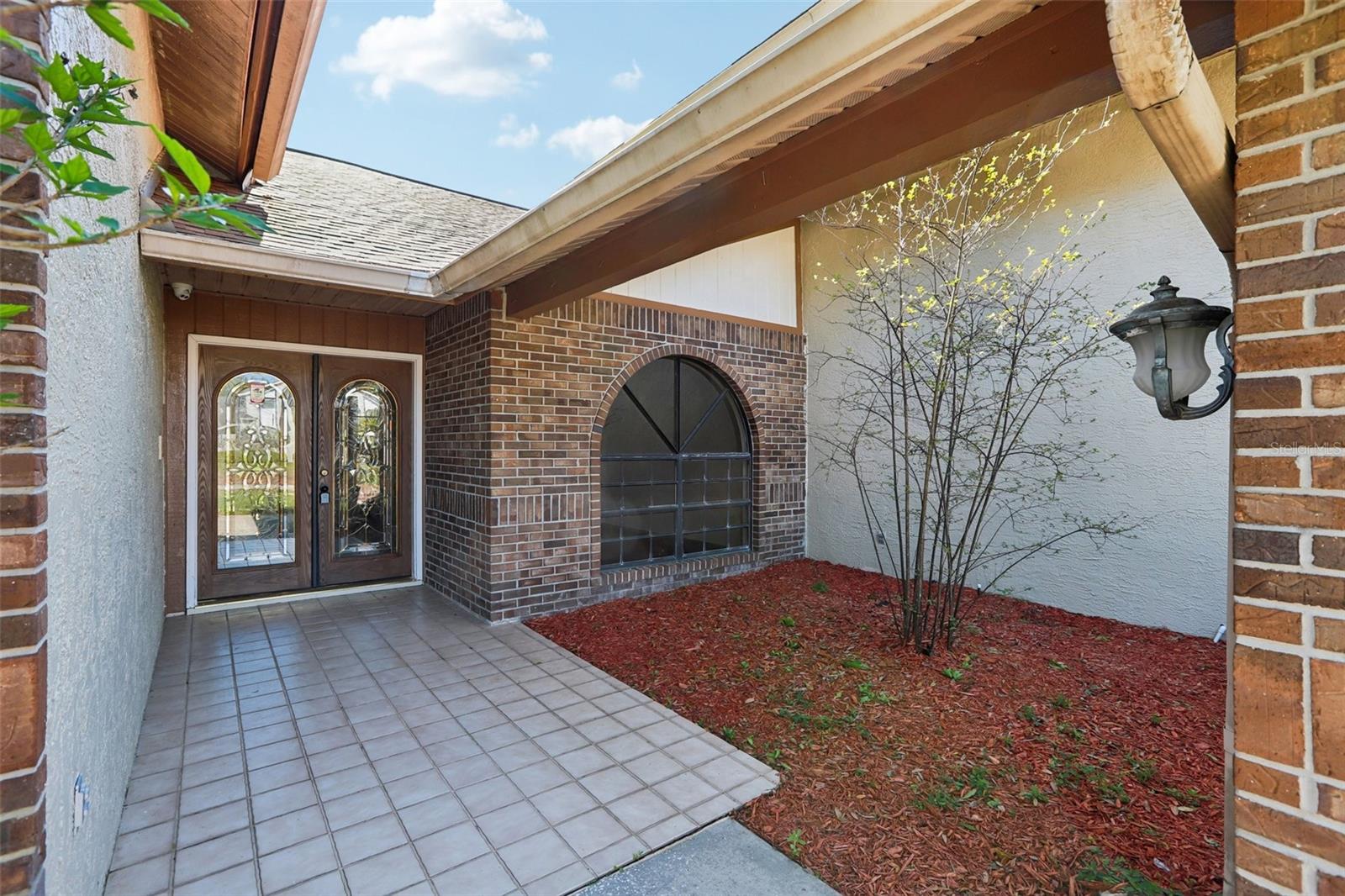 Image 8 of 90 For 17922 Clear Lake Drive