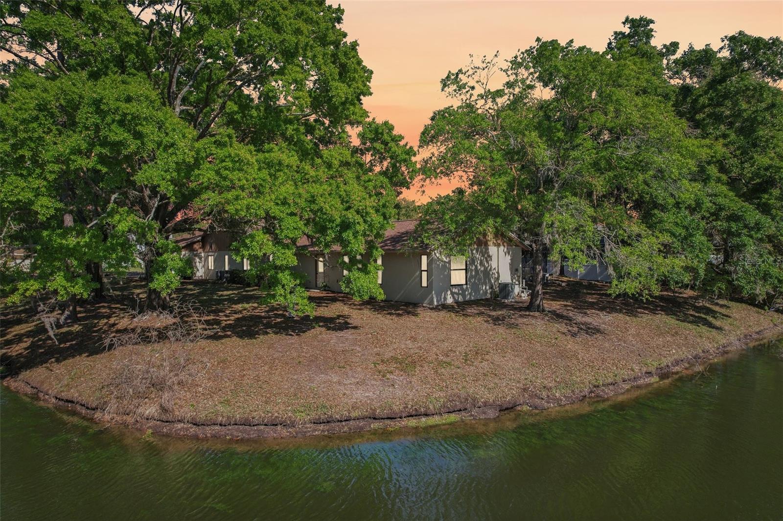 Image 83 of 90 For 17922 Clear Lake Drive