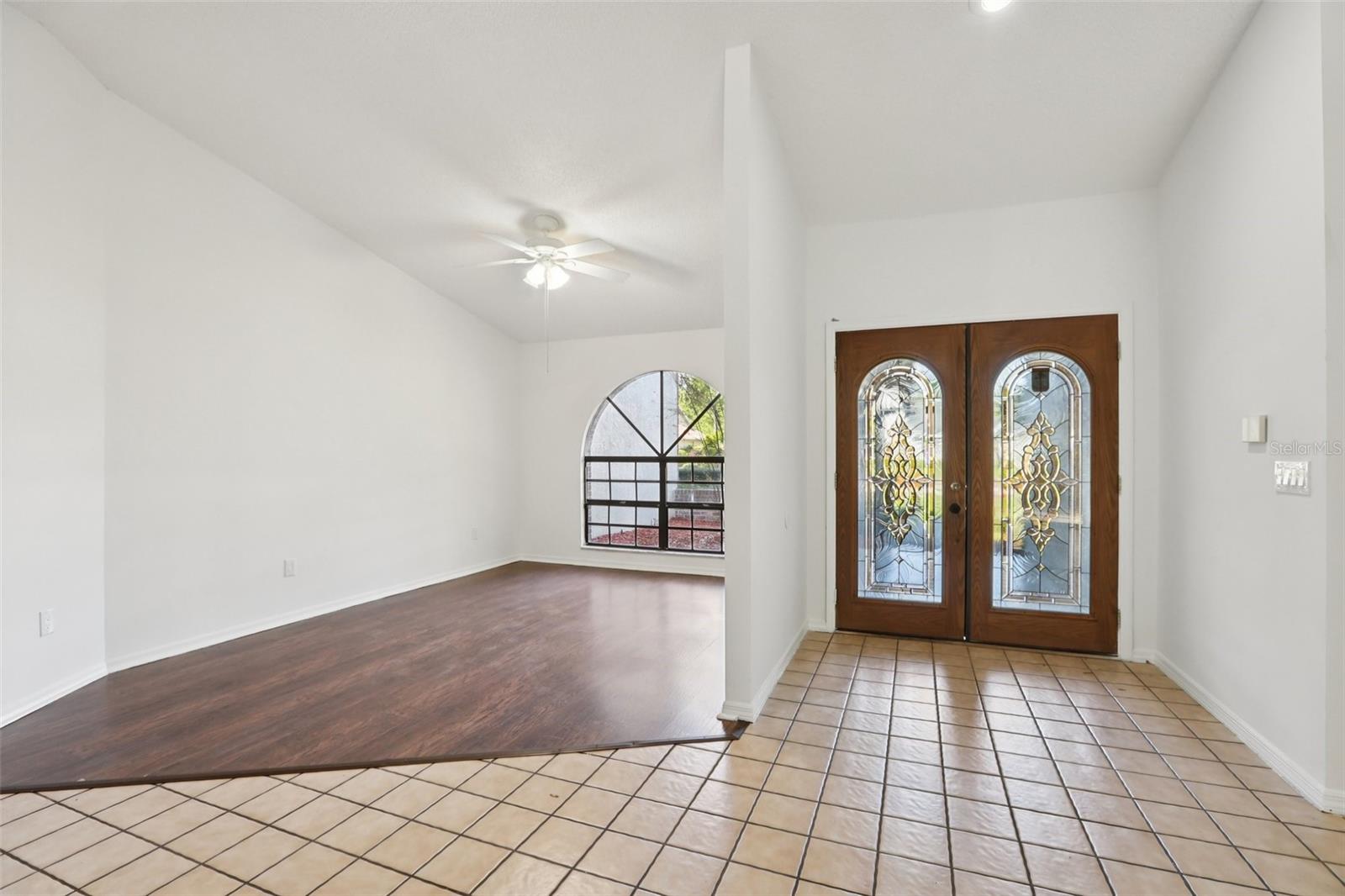 Image 9 of 90 For 17922 Clear Lake Drive