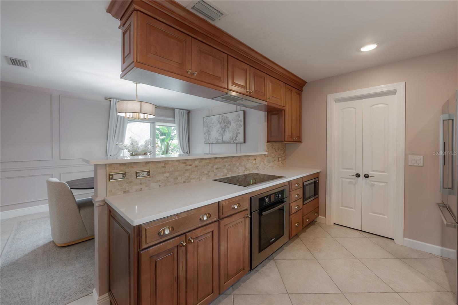 Image 11 of 45 For 14204 Ashburn Place