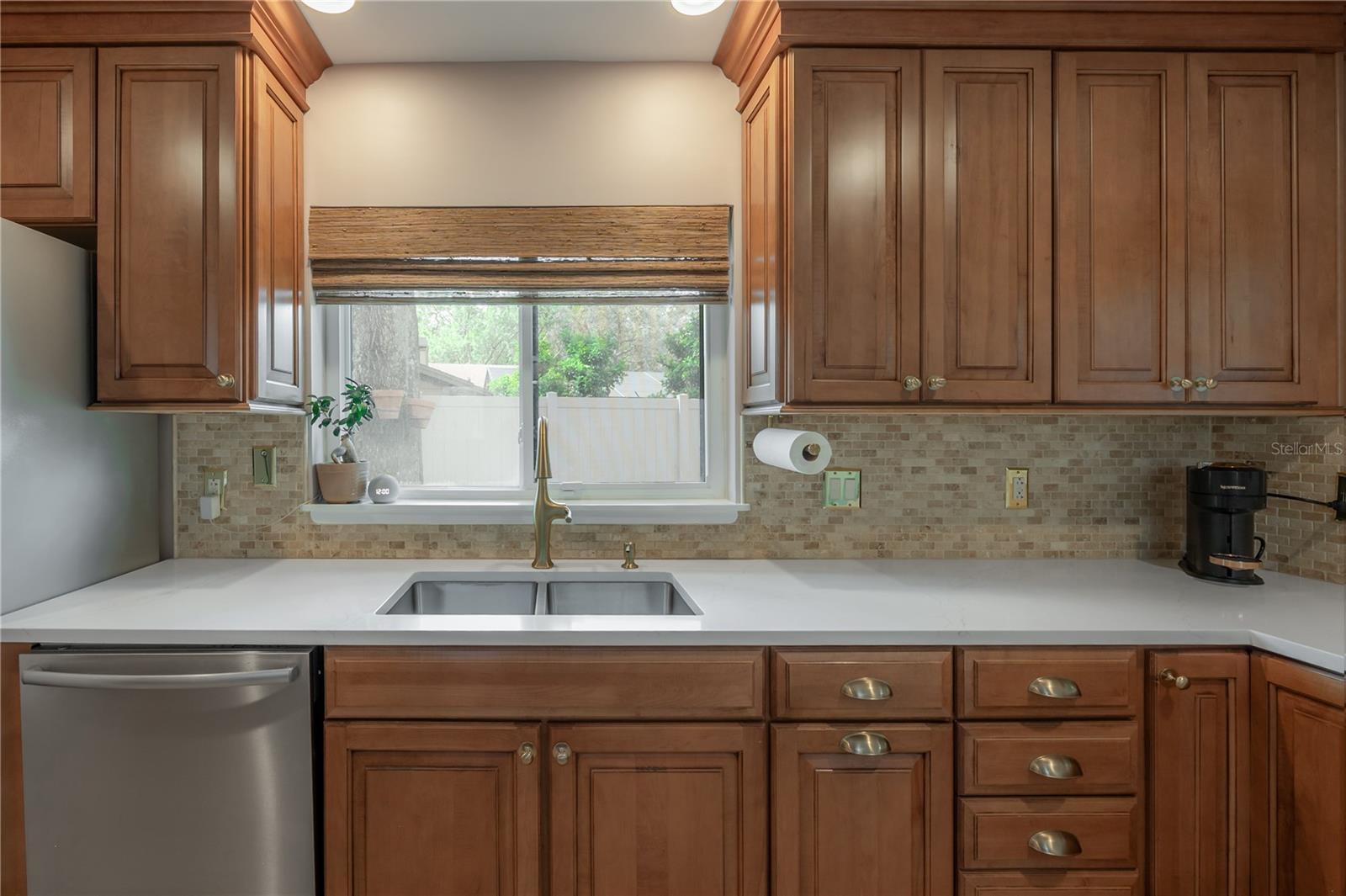 Image 13 of 45 For 14204 Ashburn Place