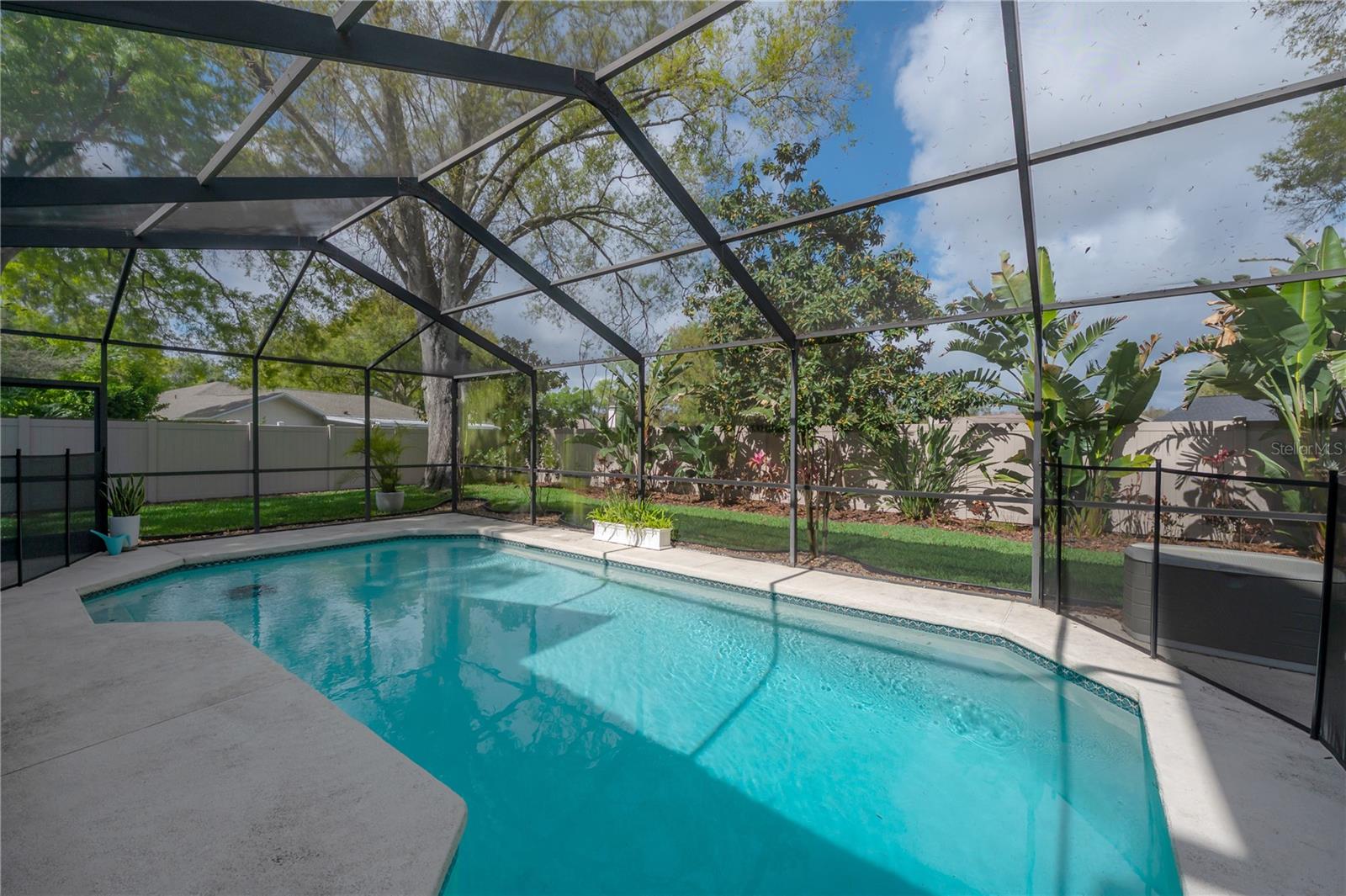 Image 27 of 45 For 14204 Ashburn Place