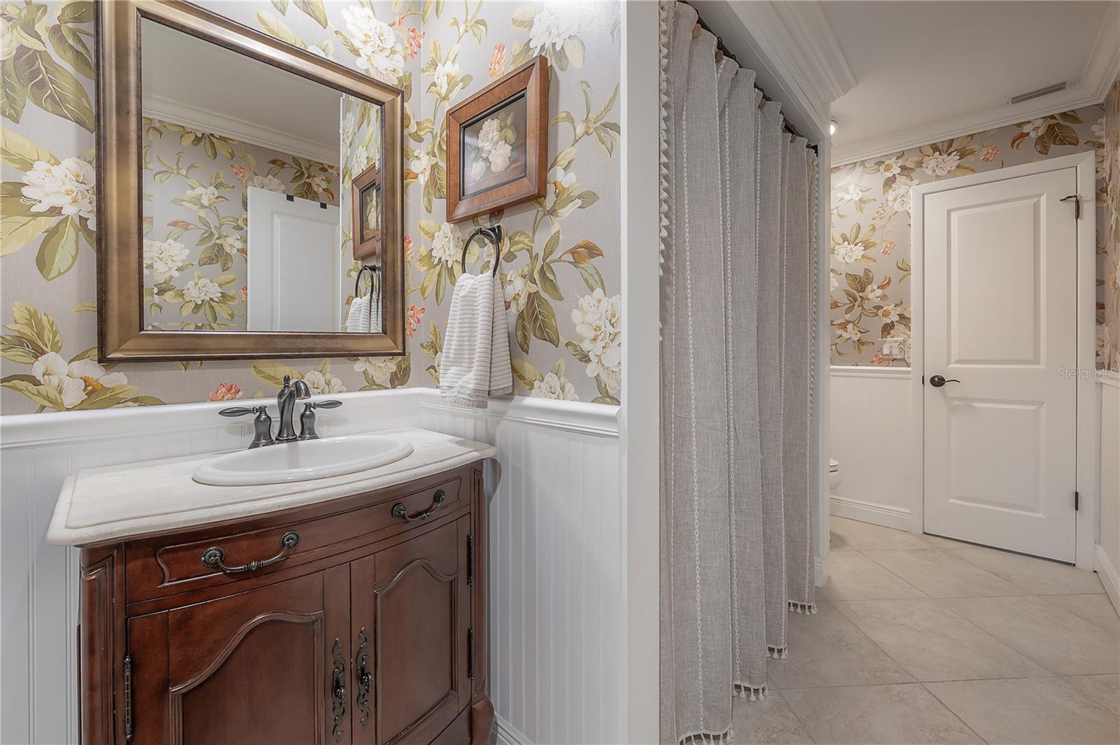 Image 31 of 45 For 14204 Ashburn Place