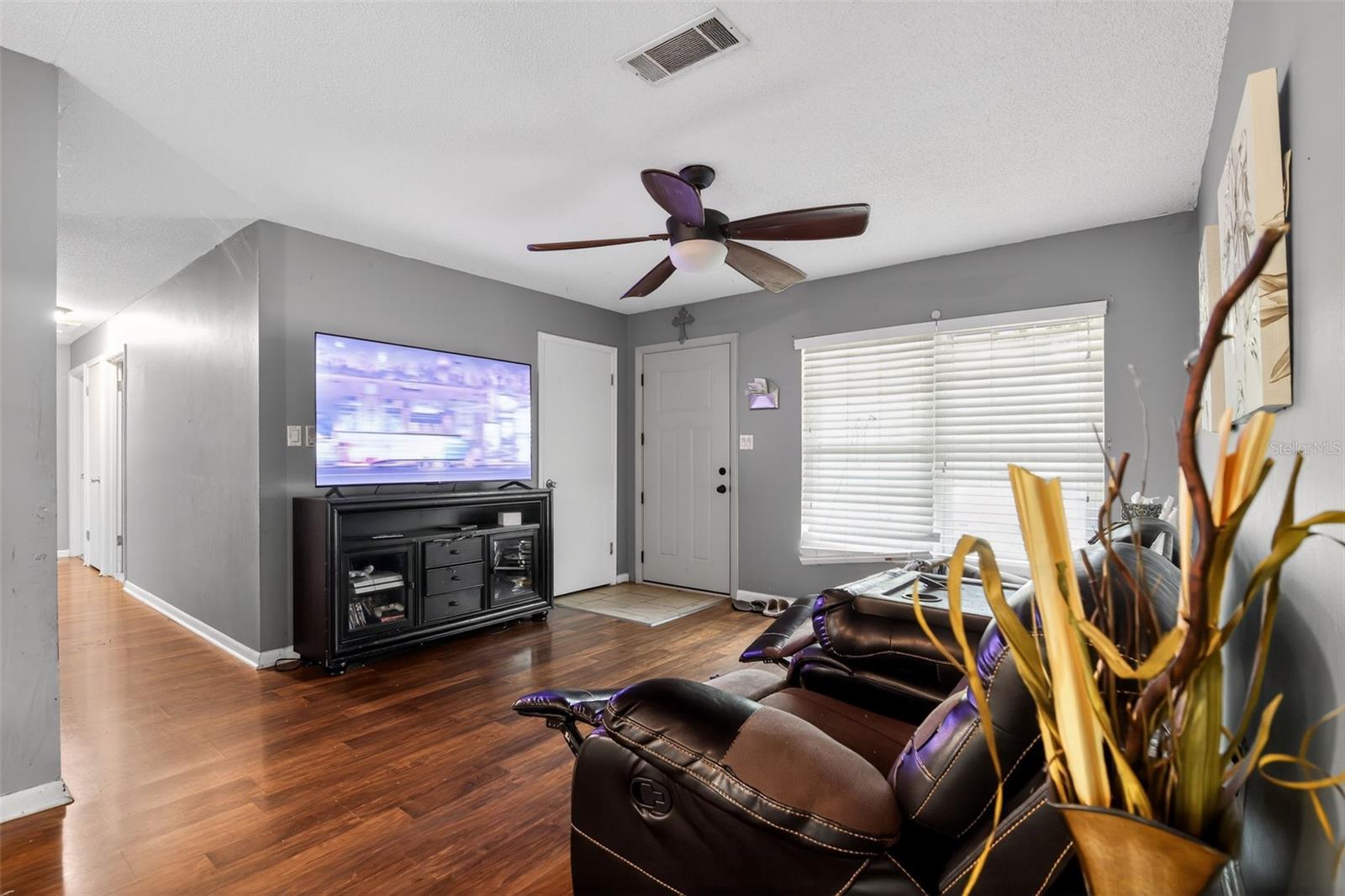 Image 4 of 29 For 4708 33rd Terrace