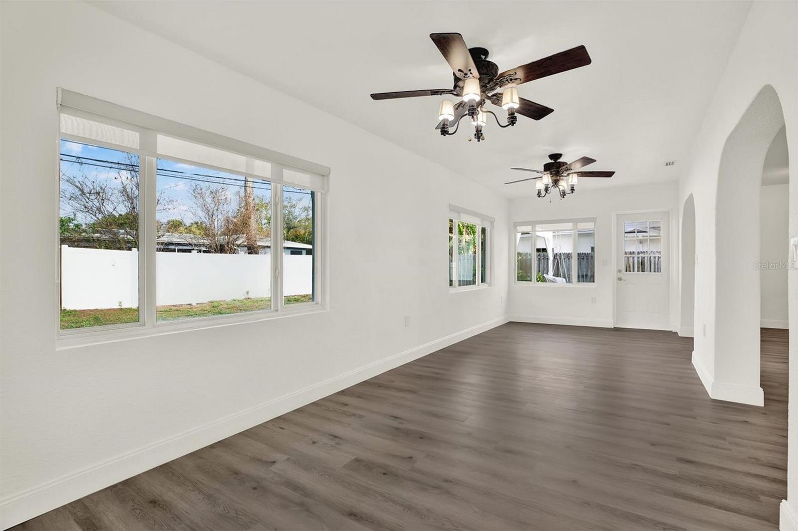 Image 18 of 34 For 4510 Helena Street Ne