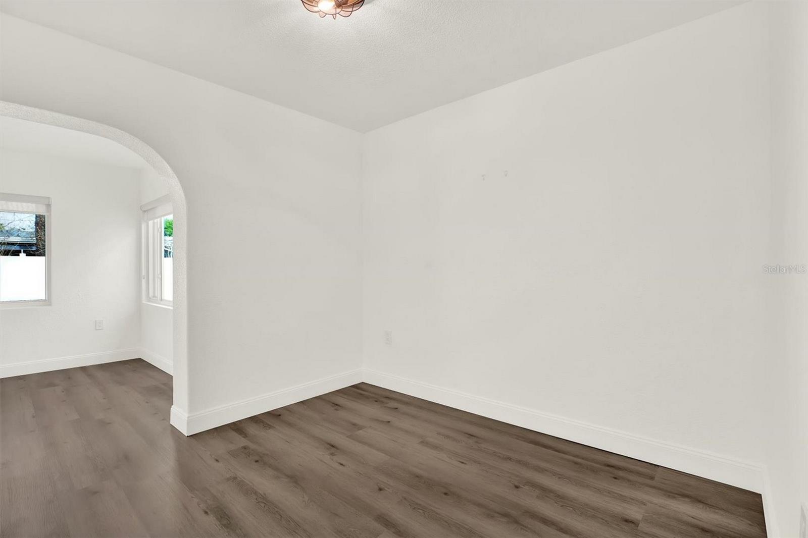 Image 22 of 34 For 4510 Helena Street Ne