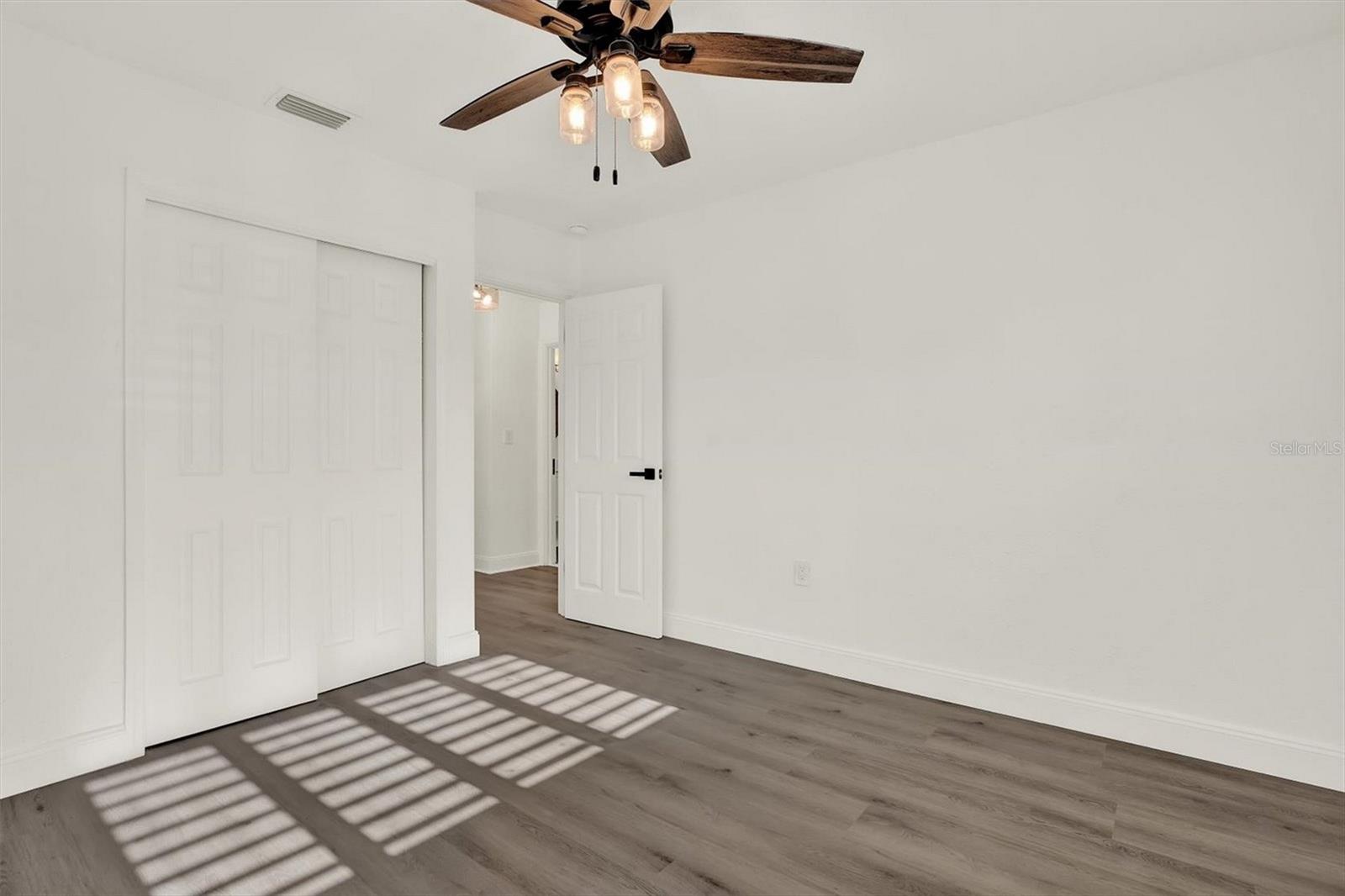 Image 24 of 34 For 4510 Helena Street Ne