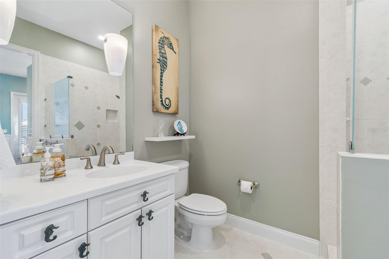 Image 16 of 93 For 874 Bay Point Drive