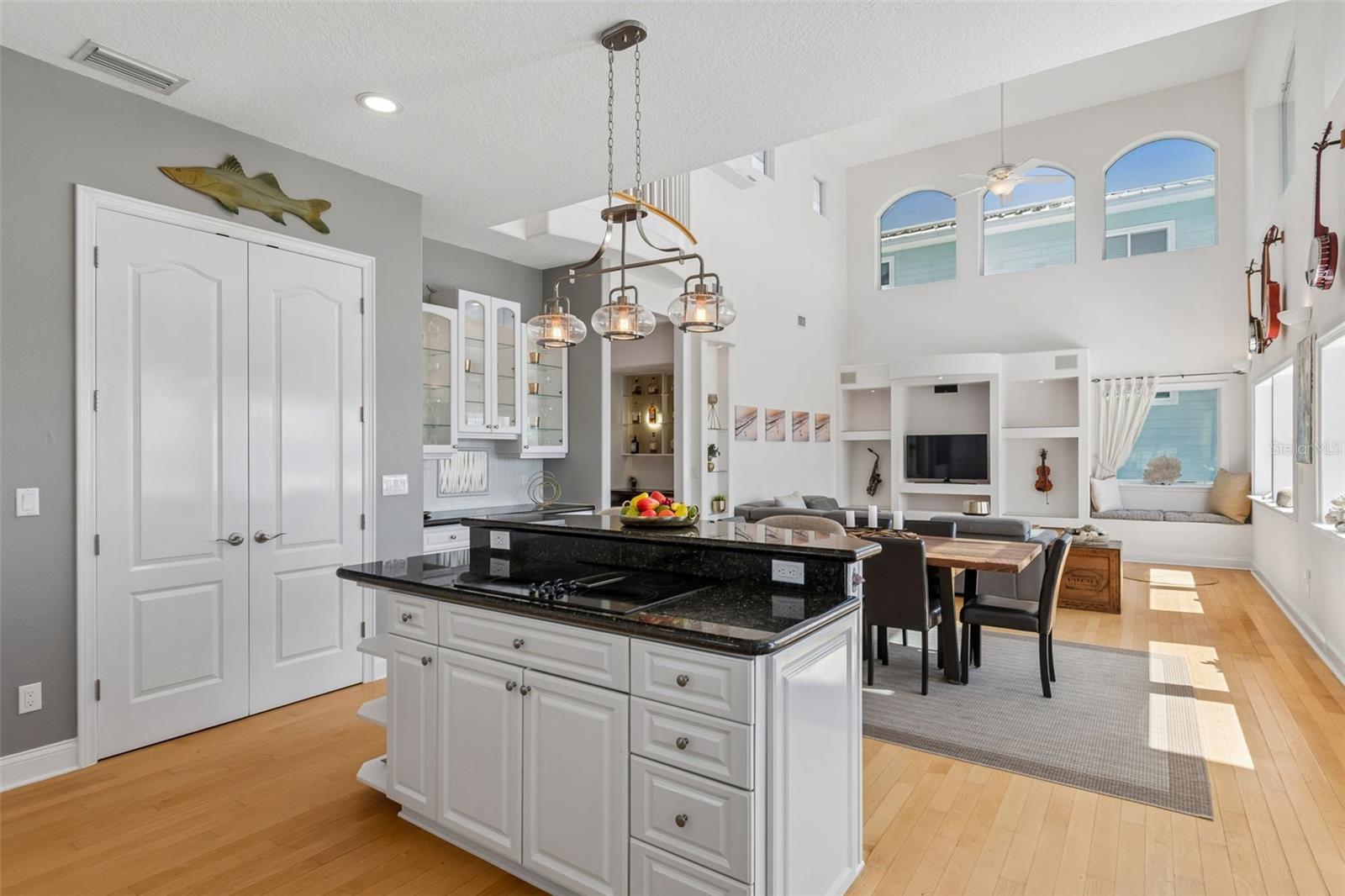 Image 27 of 93 For 874 Bay Point Drive