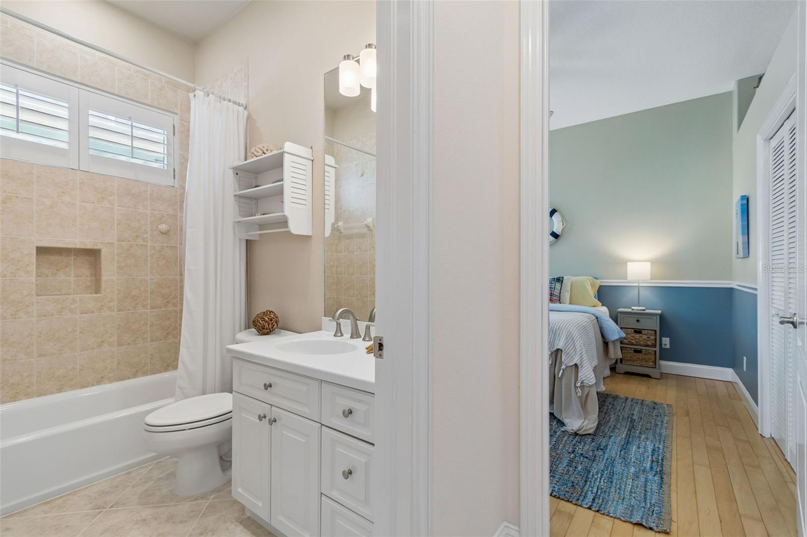 Image 31 of 93 For 874 Bay Point Drive