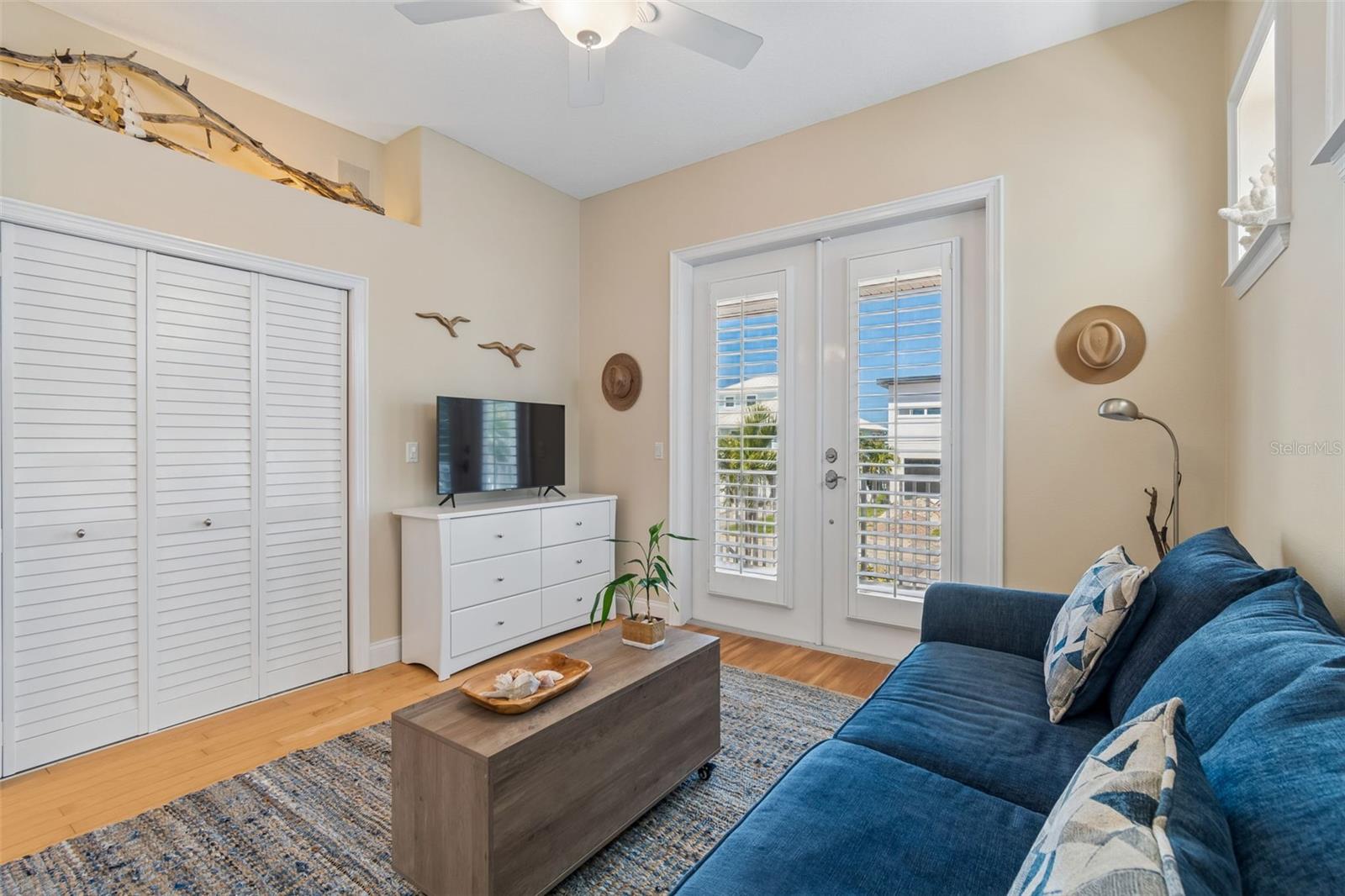 Image 35 of 93 For 874 Bay Point Drive