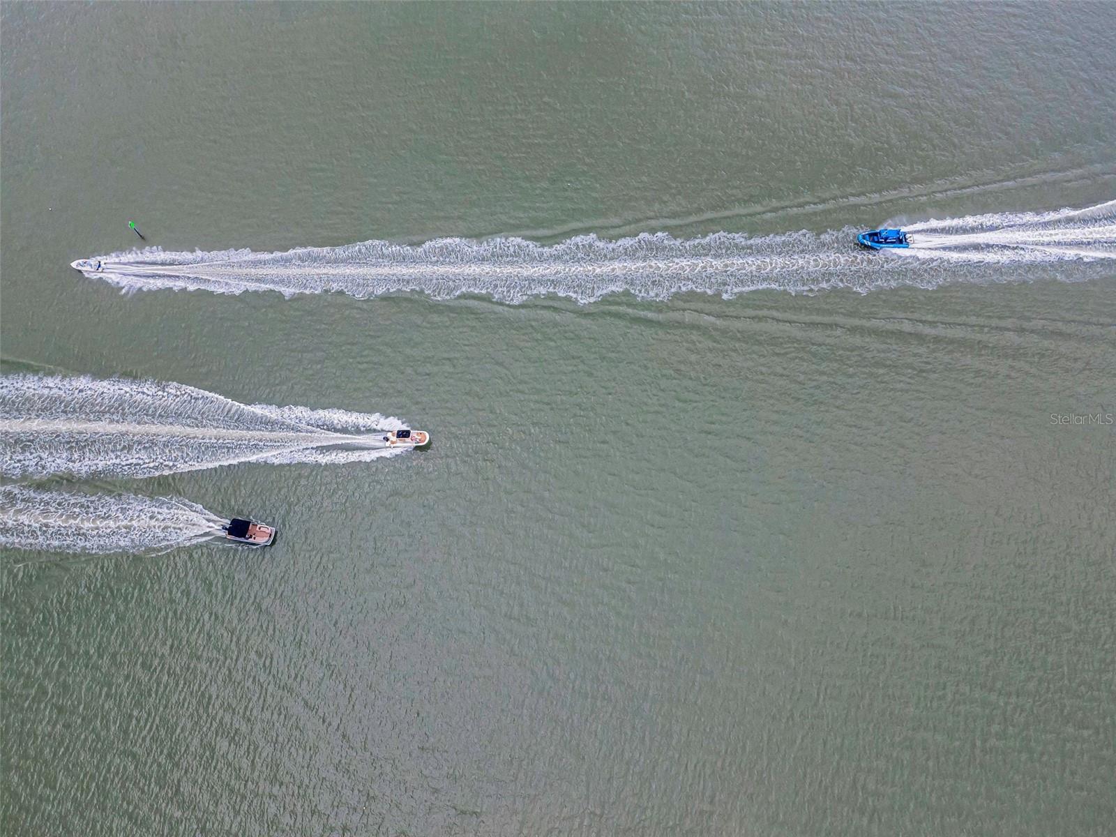 Listing photo id 8 for 11566 47th Avenue N