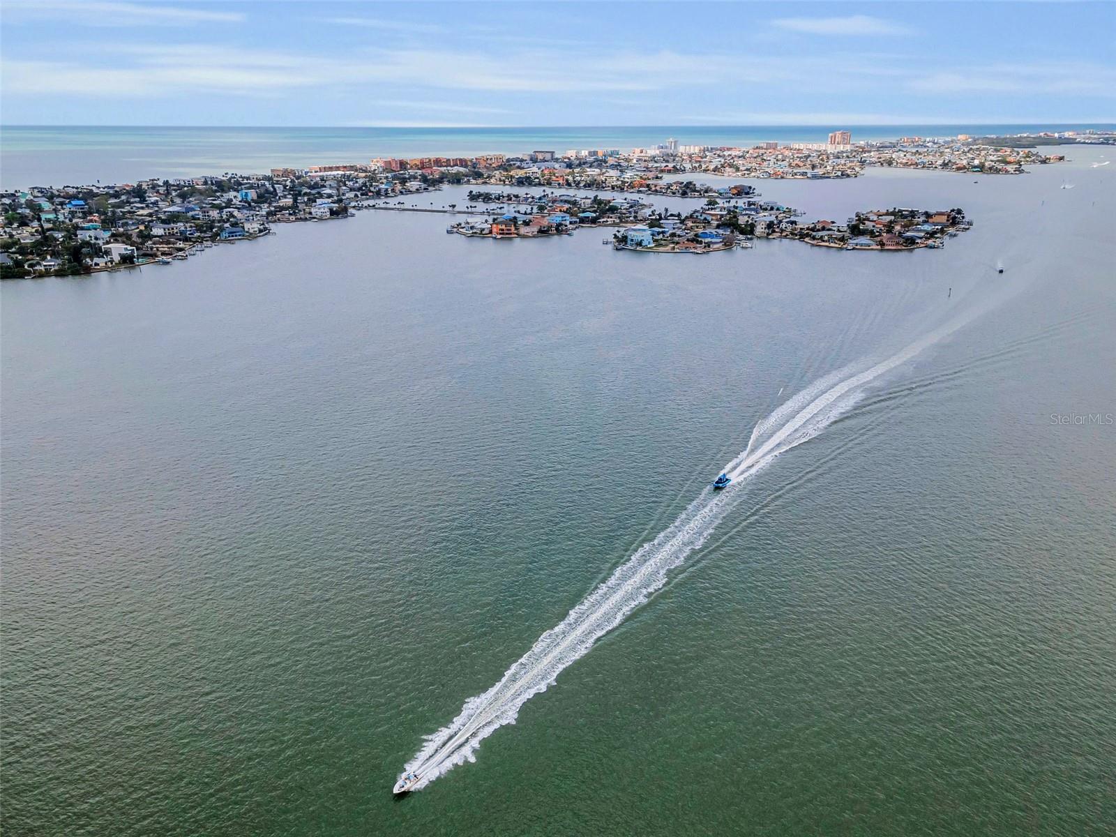 Listing photo id 9 for 11566 47th Avenue N