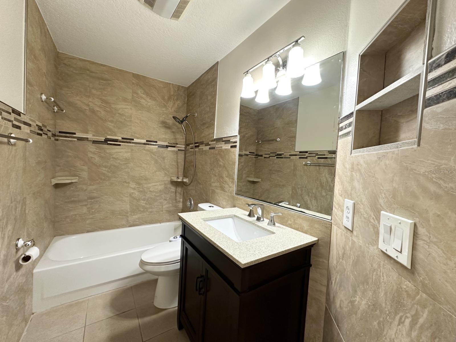 Image 12 of 14 For 931 Hunter Lane