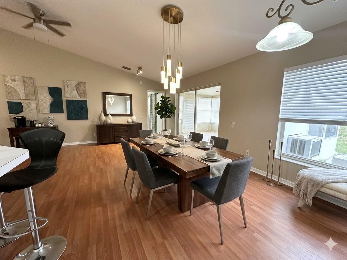 Image 4 of 14 For 931 Hunter Lane