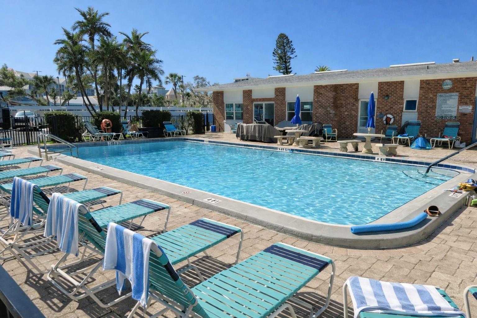 Image 23 of 28 For 5575 Gulf Boulevard 124