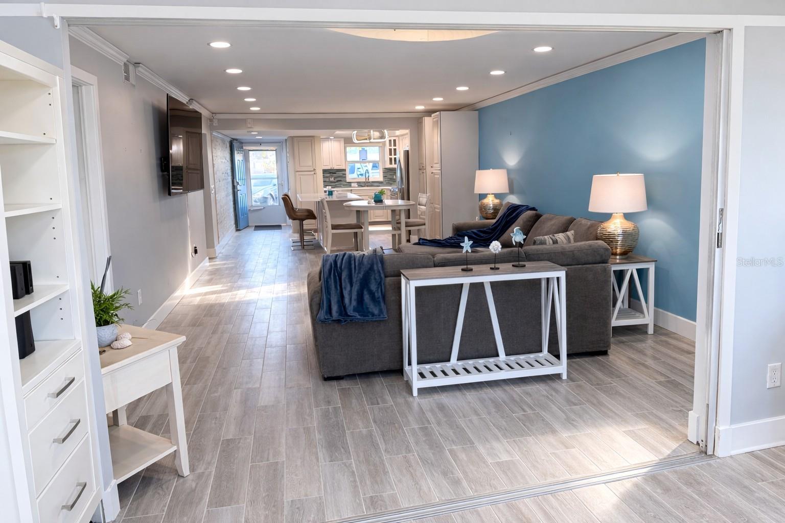 Image 5 of 28 For 5575 Gulf Boulevard 124