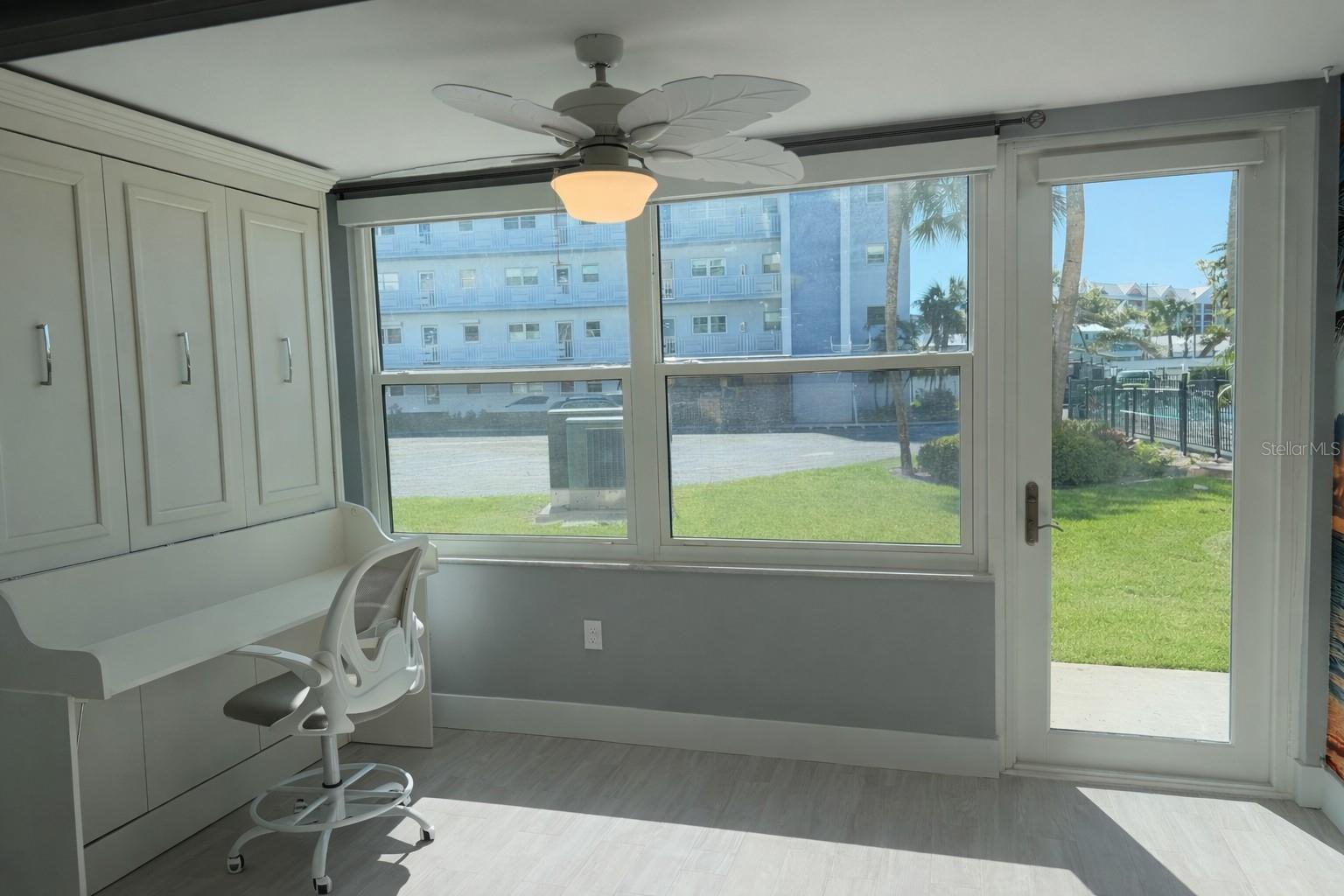 Image 8 of 28 For 5575 Gulf Boulevard 124