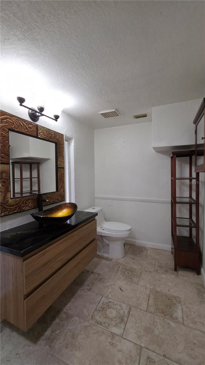 Image 22 of 32 For 936 Shadowlawn Avenue