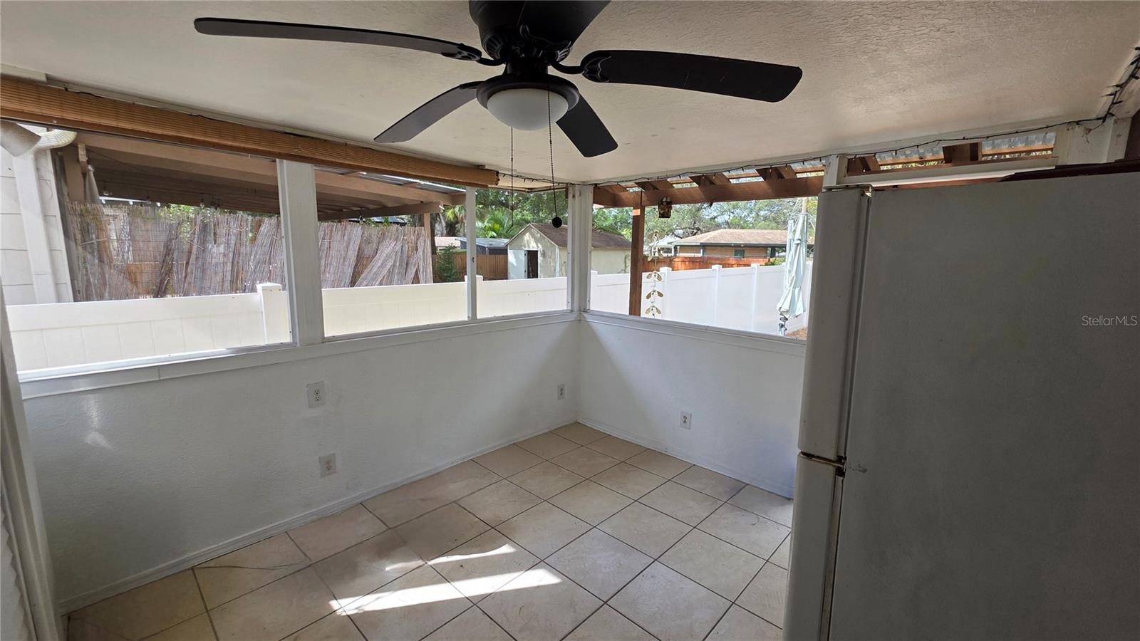 Image 26 of 32 For 936 Shadowlawn Avenue