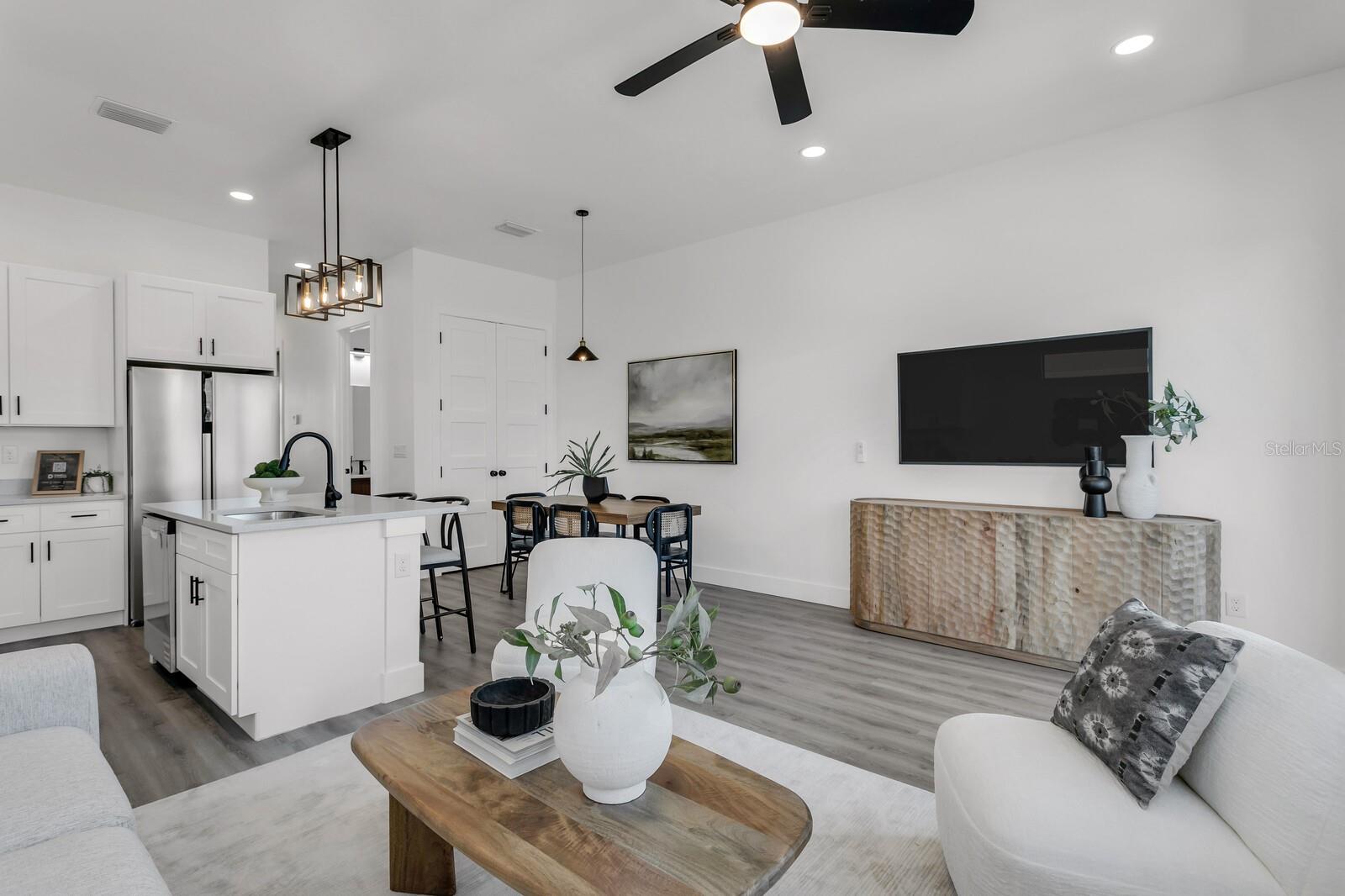 Image 2 of 36 For 7016 Mascotte Street 1