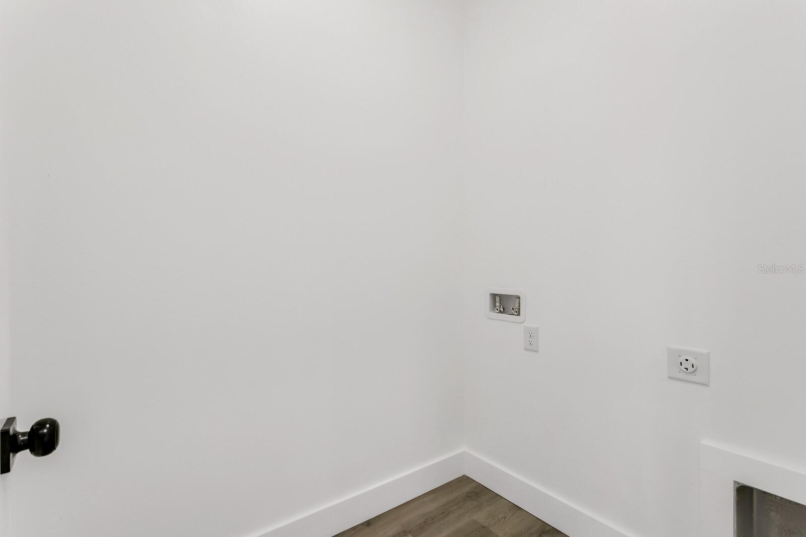 Image 28 of 36 For 7016 Mascotte Street 1