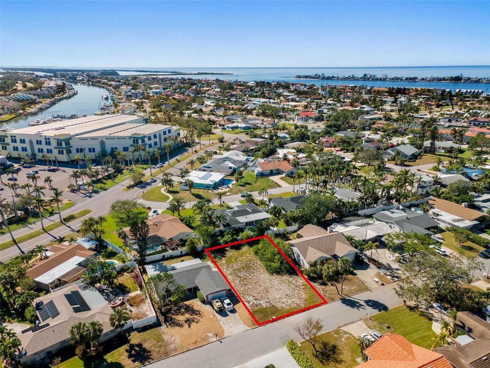 Image 8 of 10 For 164 2nd Street W