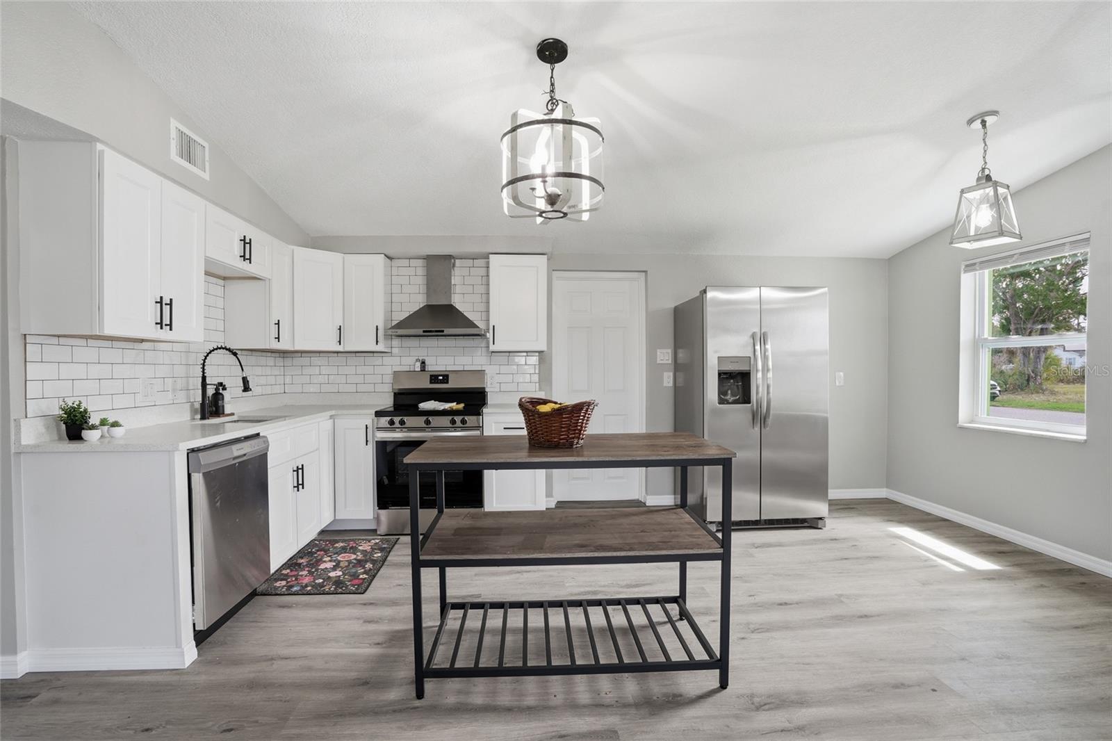 Image 9 of 53 For 4021 Eagle Nest Drive