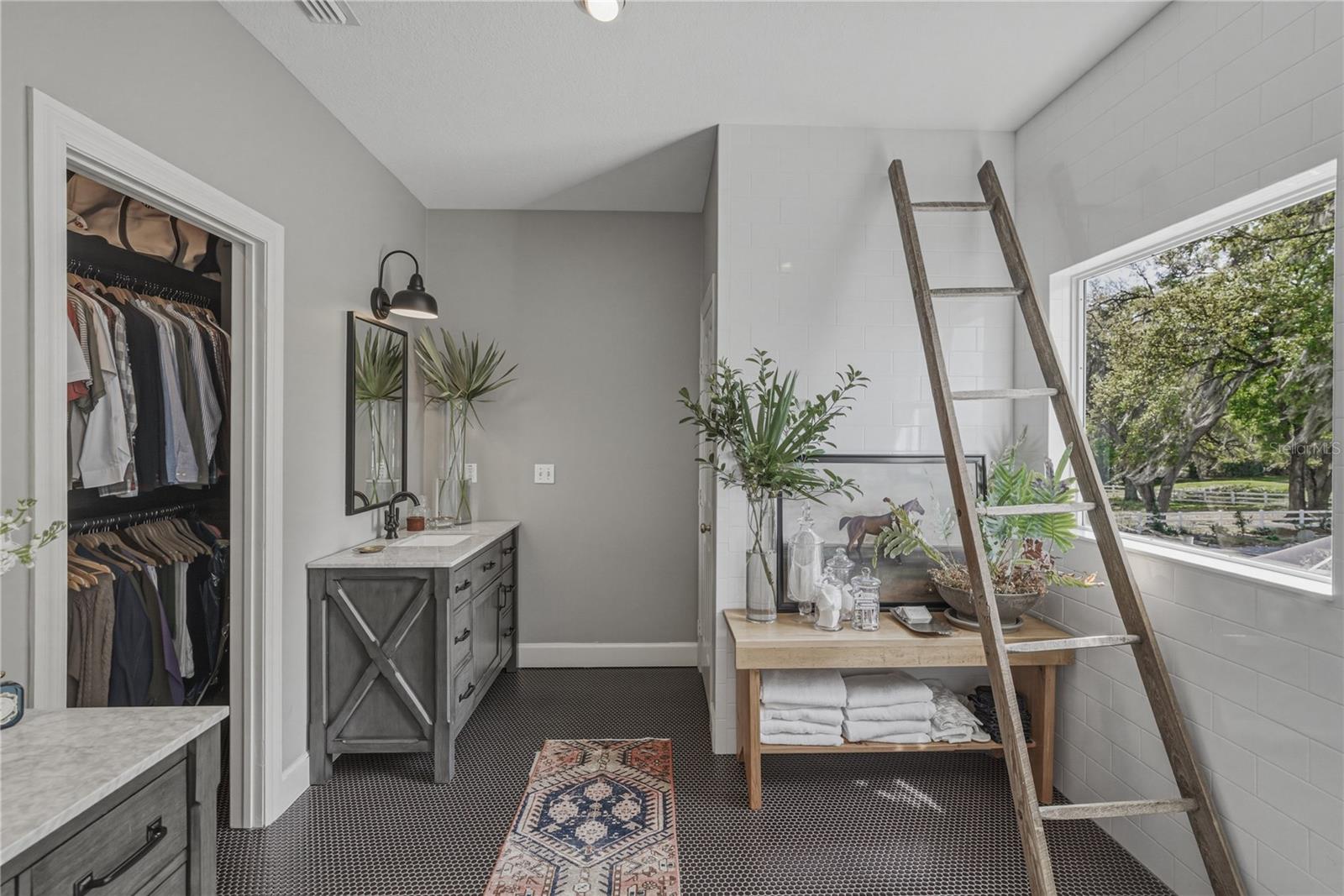 Image 37 of 97 For 34428 Mission Valley Drive