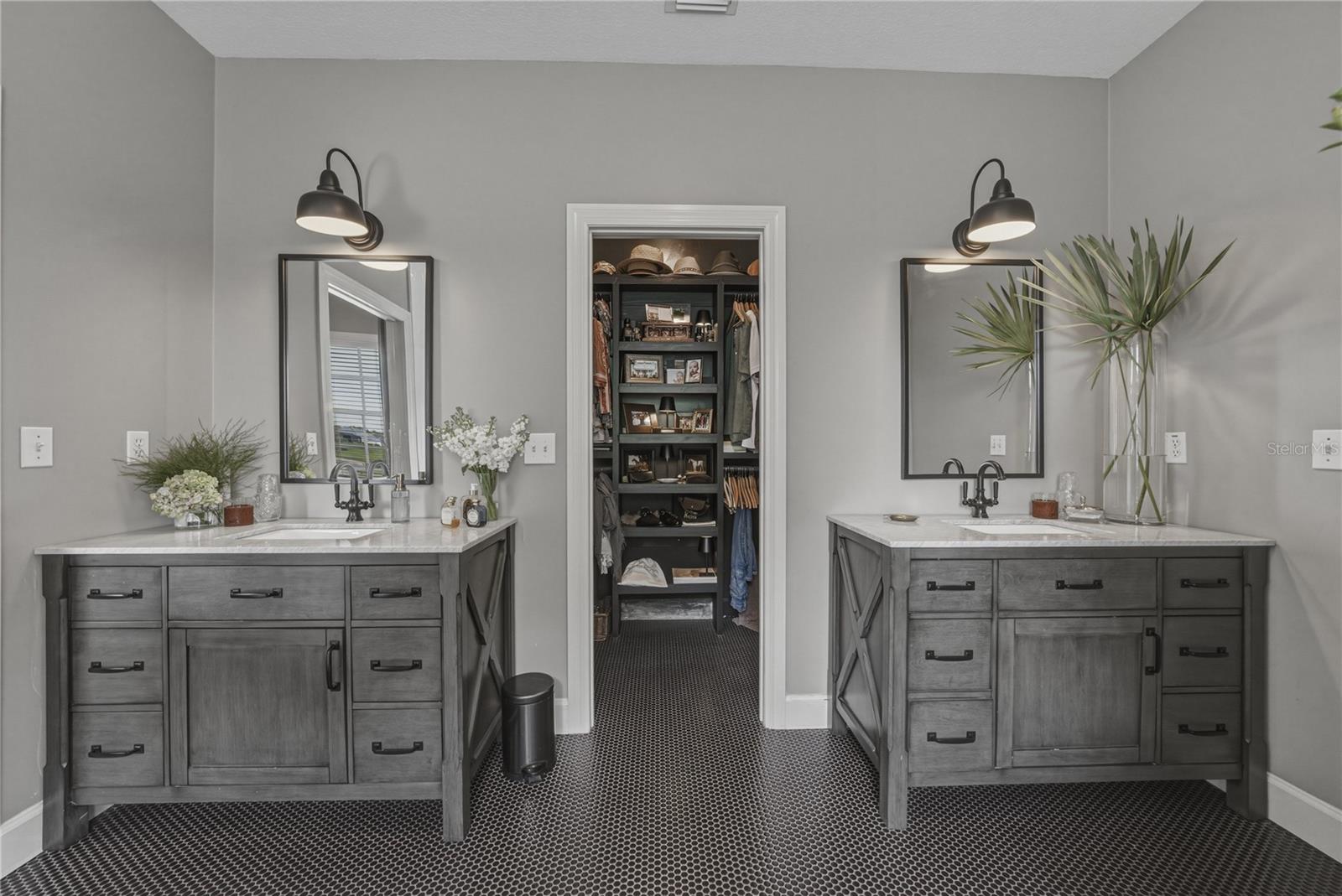 Image 41 of 97 For 34428 Mission Valley Drive