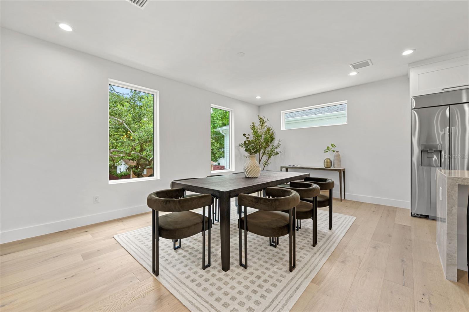 Image 22 of 73 For 3228 Oakellar Avenue