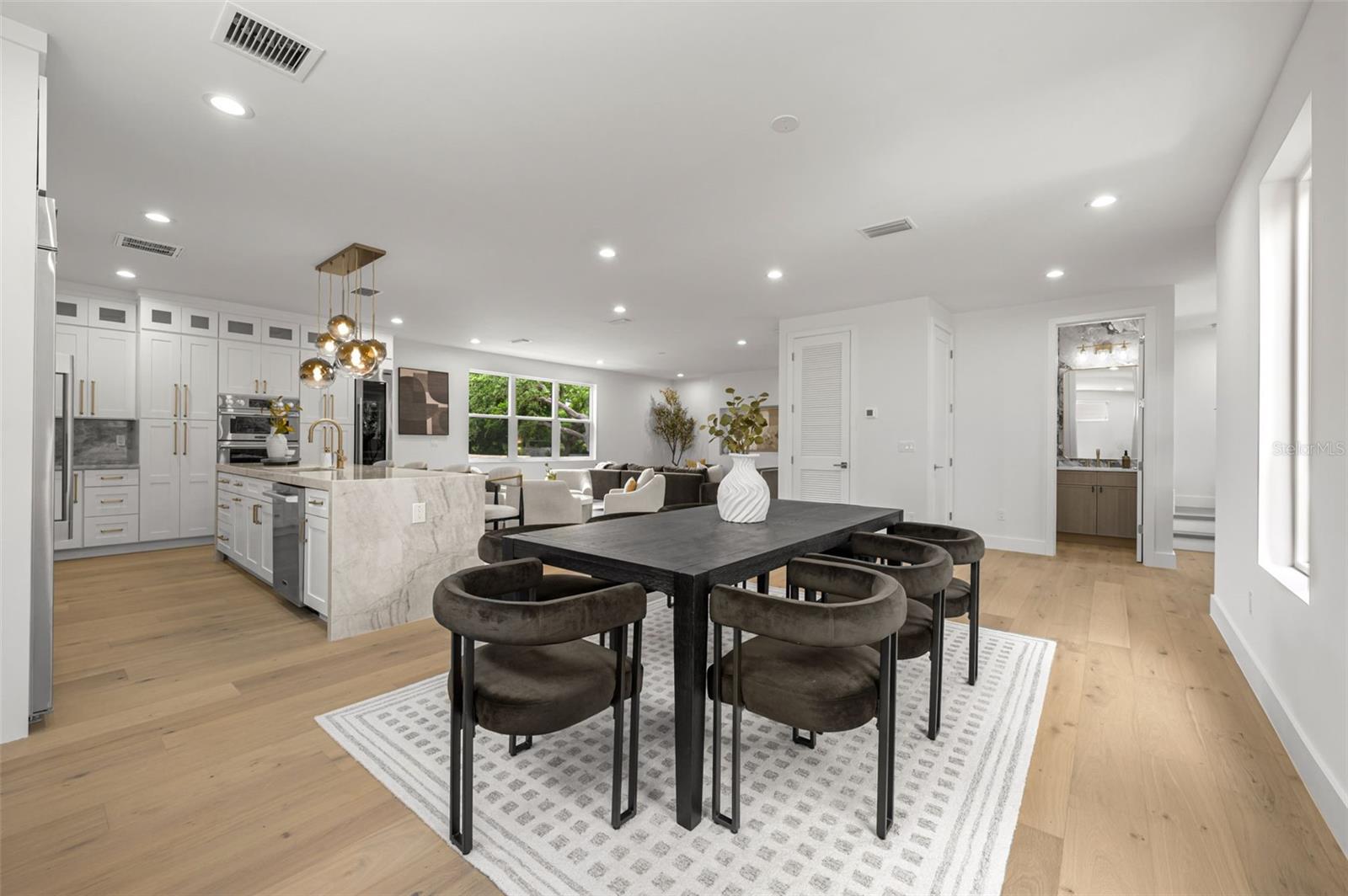 Image 23 of 73 For 3228 Oakellar Avenue