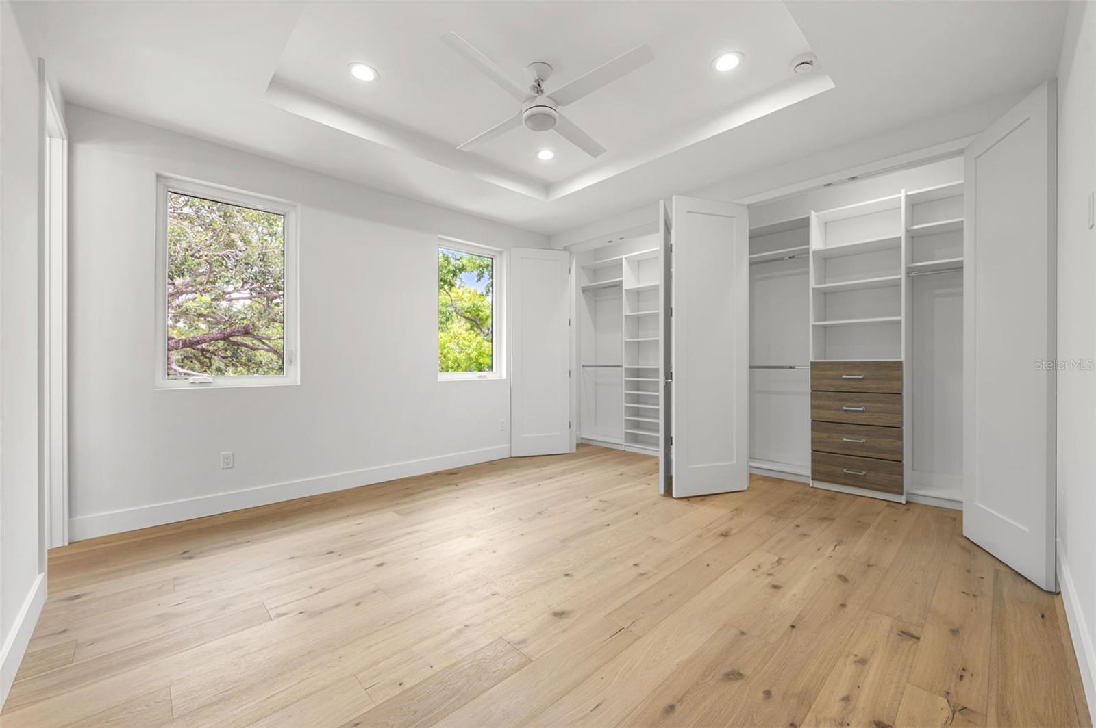 Image 37 of 73 For 3228 Oakellar Avenue